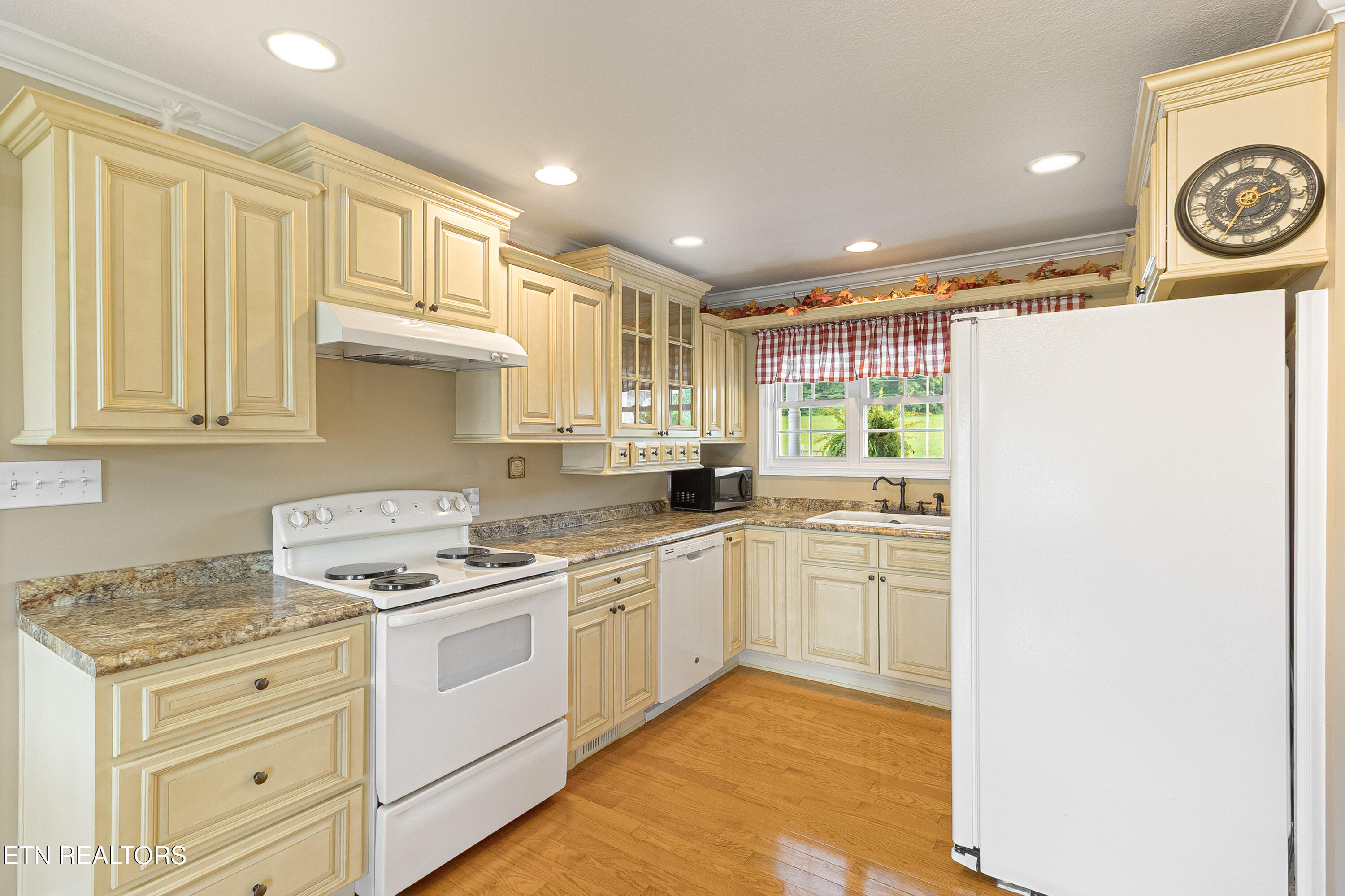 287 R. S. Marcum Road Oneida TN 37841