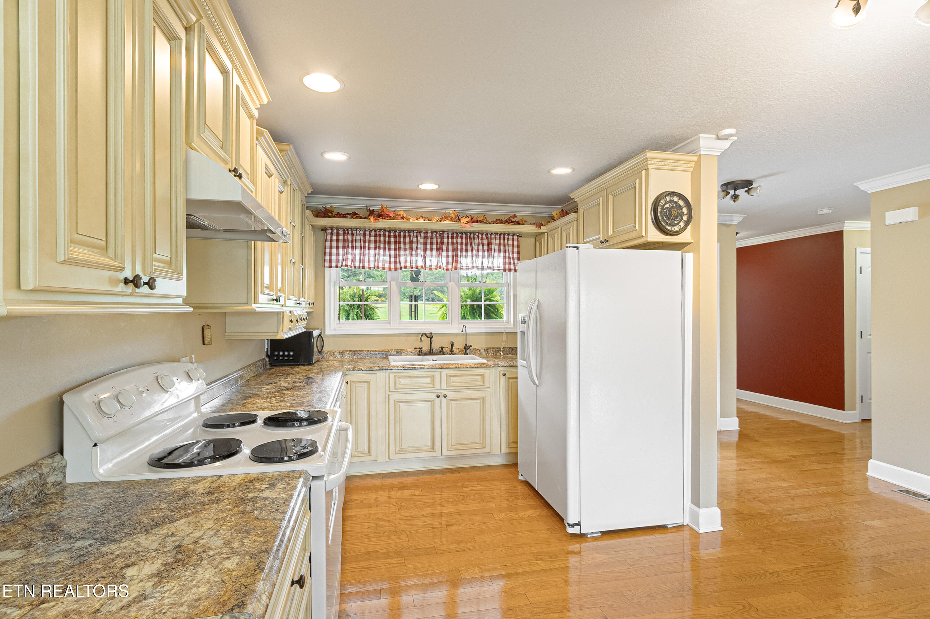 287 R. S. Marcum Road Oneida TN 37841