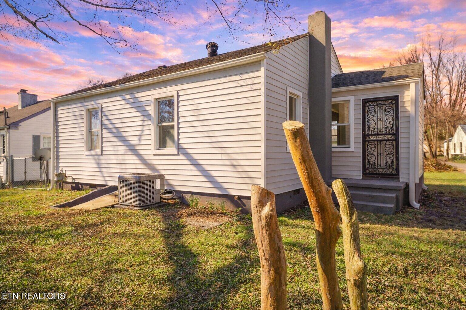 2424 Lawson Avenue Knoxville TN 37917