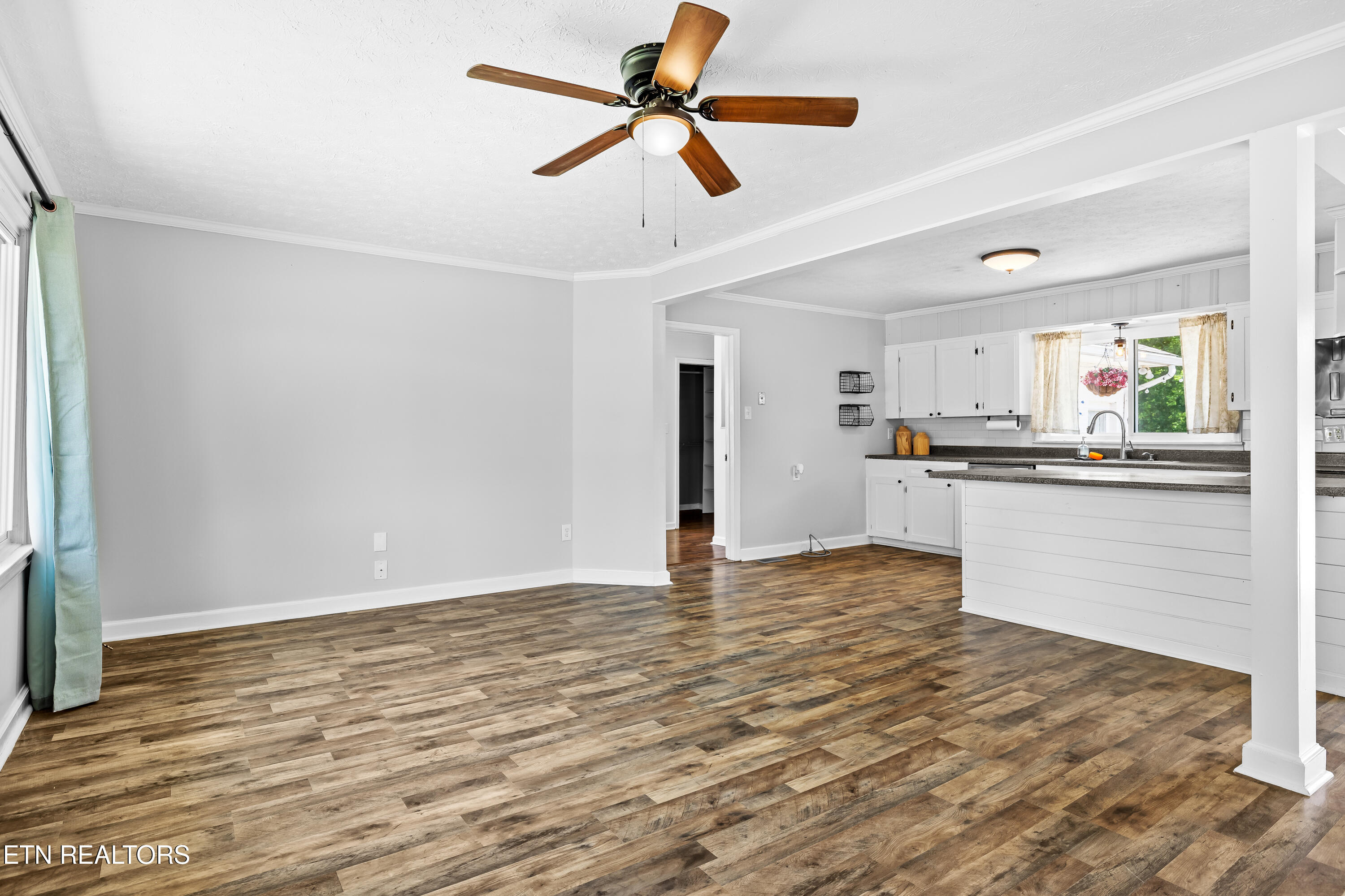 101 Hillcrest Lane Kingston TN 37763