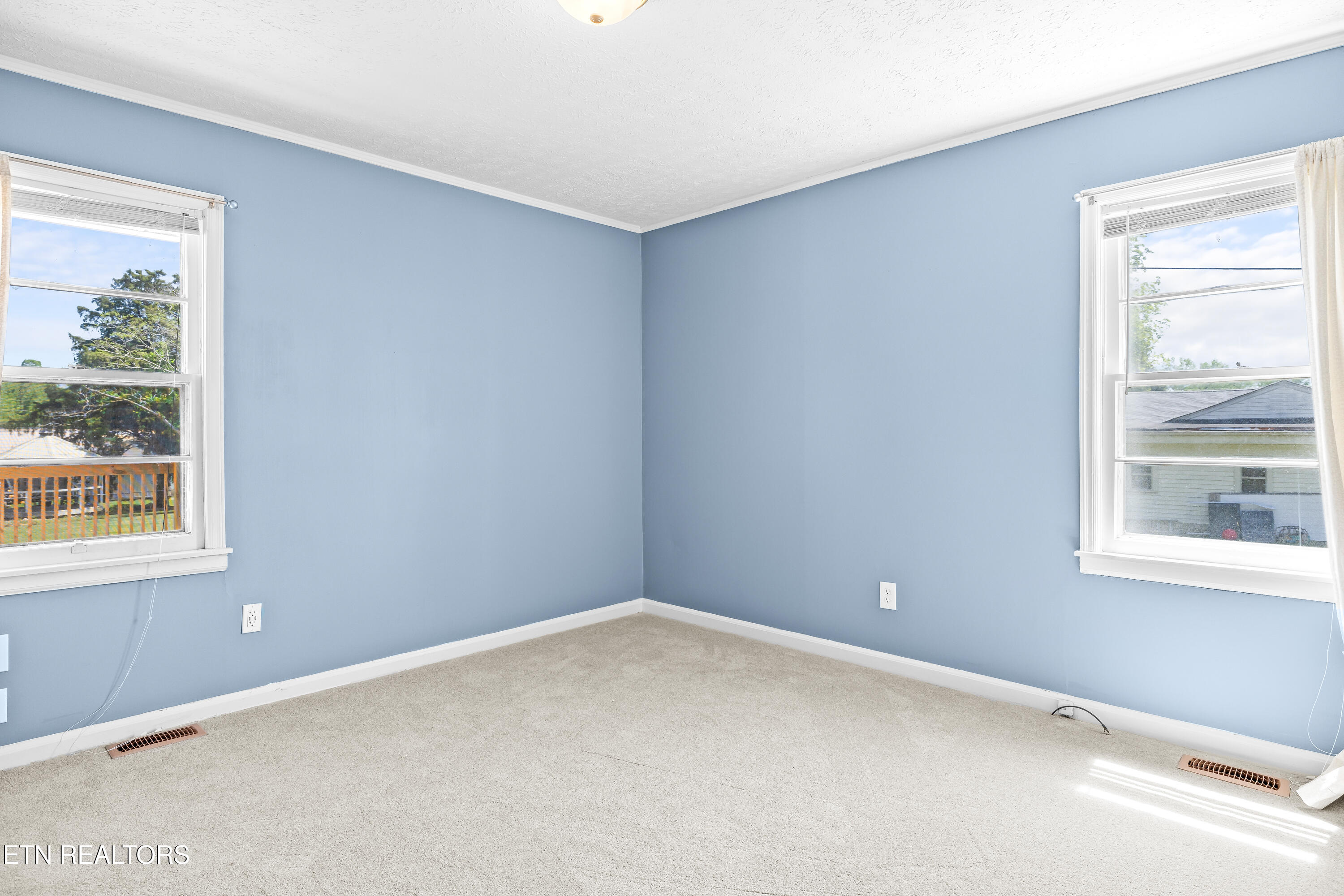 101 Hillcrest Lane Kingston TN 37763
