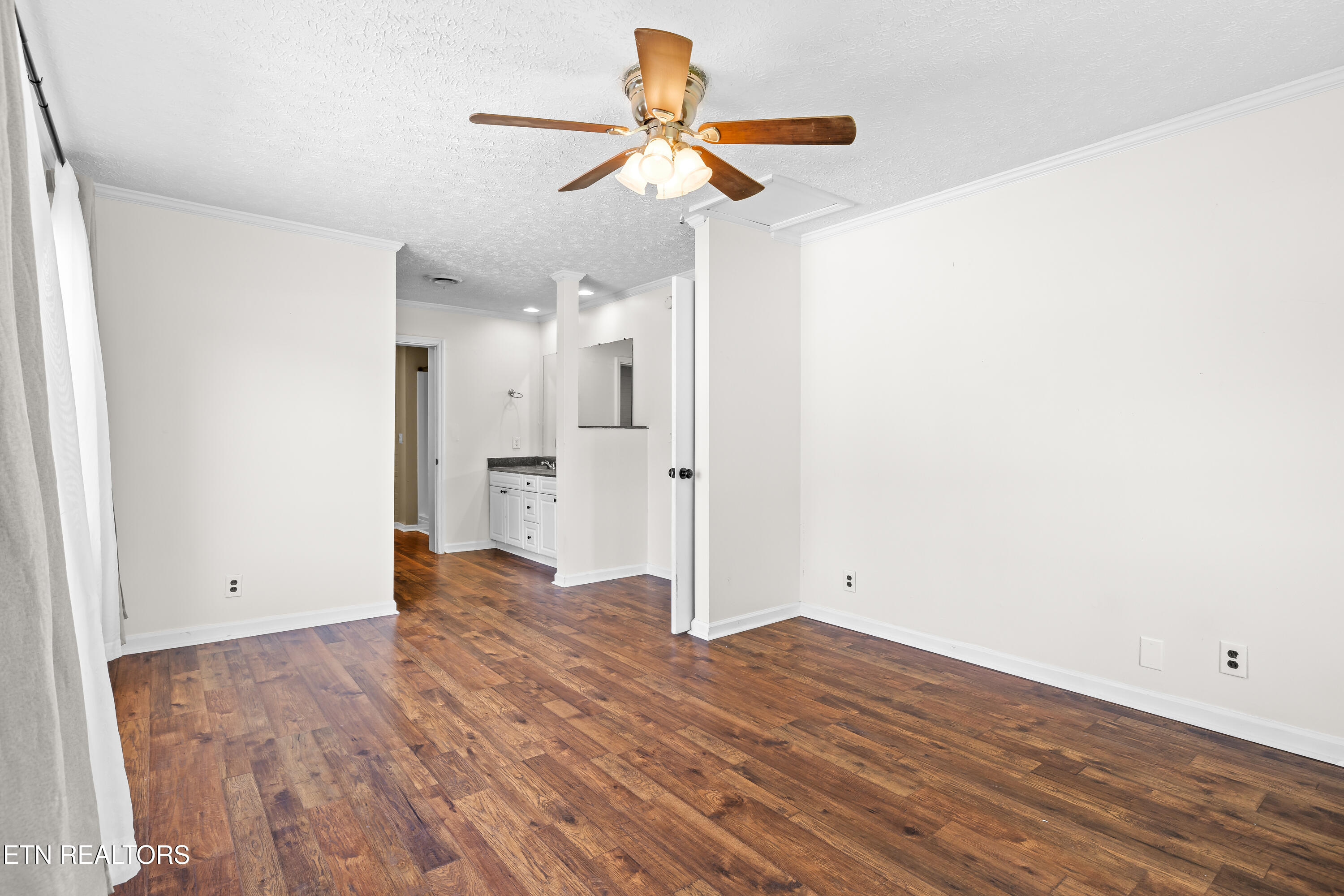 101 Hillcrest Lane Kingston TN 37763