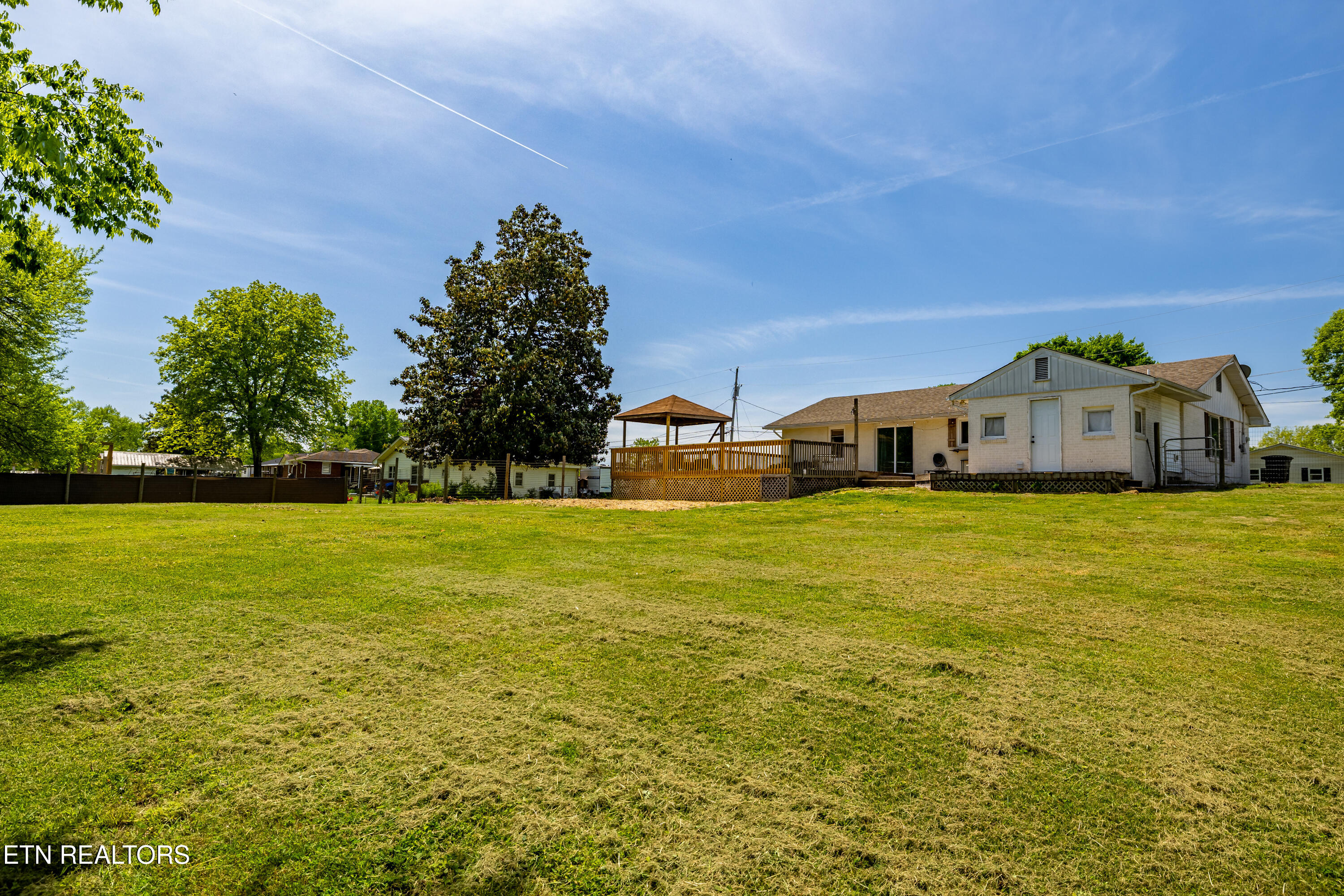101 Hillcrest Lane Kingston TN 37763