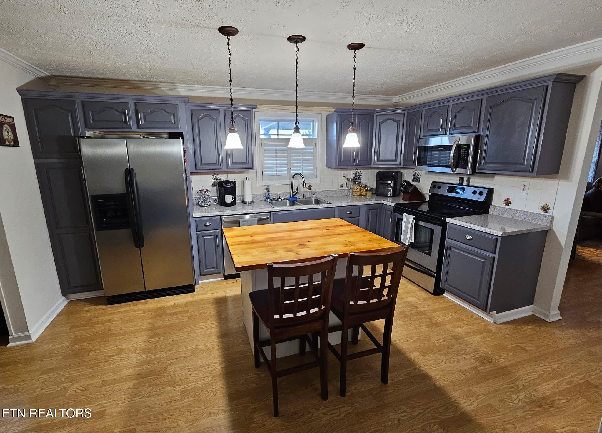 402 Whitaker Street Tazewell TN 37879