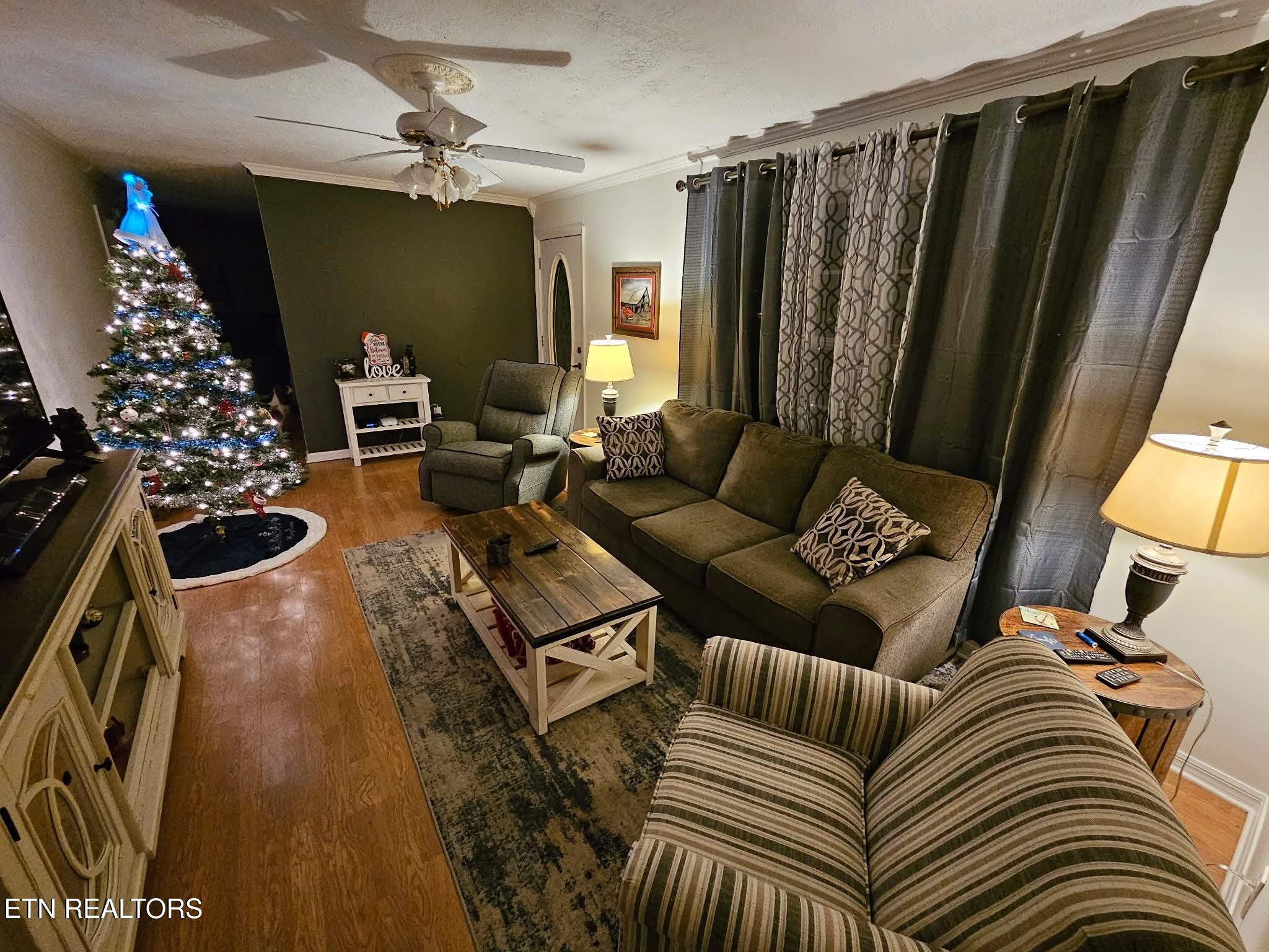 402 Whitaker Street Tazewell TN 37879