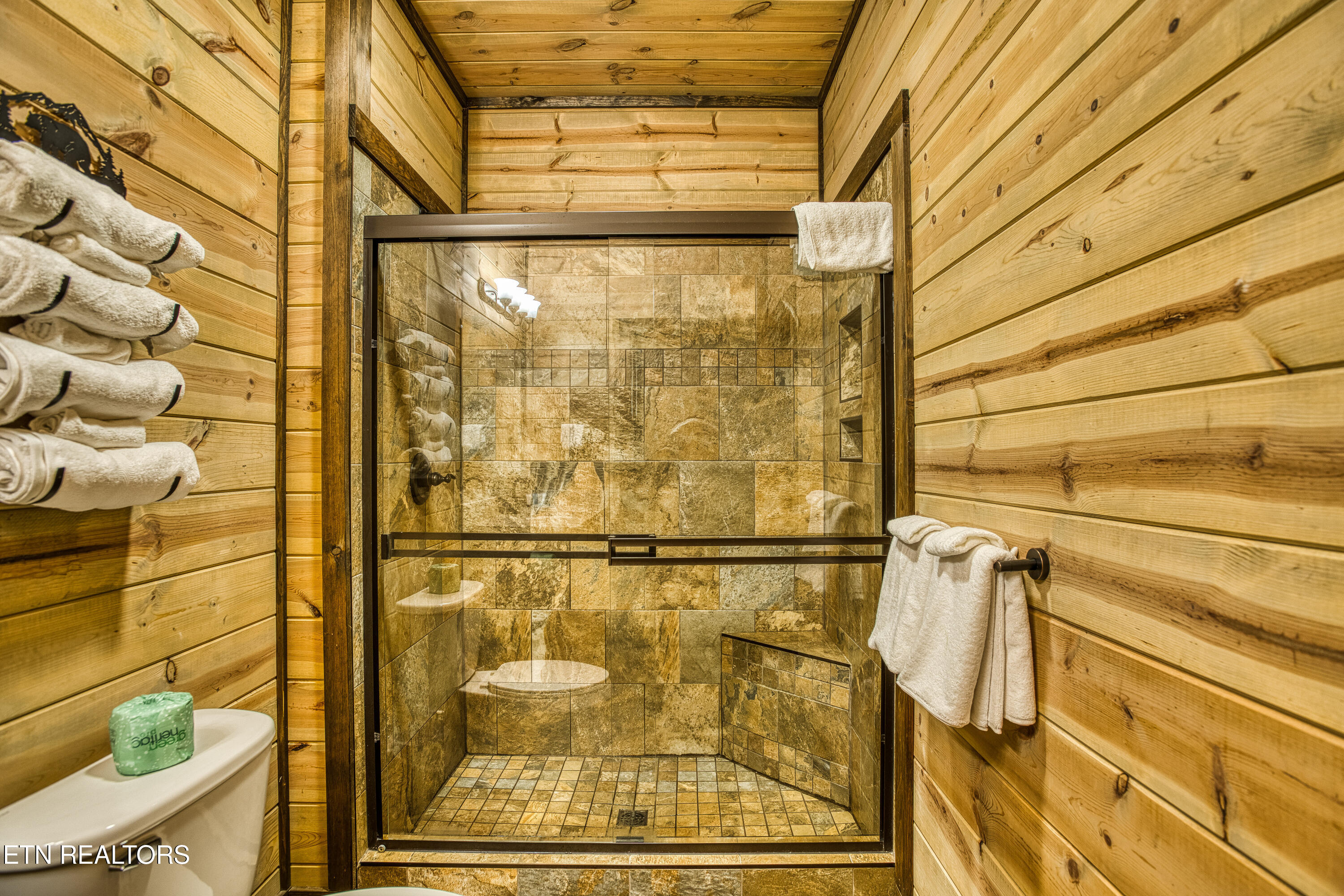 804 Upper Picadilly Lane Gatlinburg TN 37738