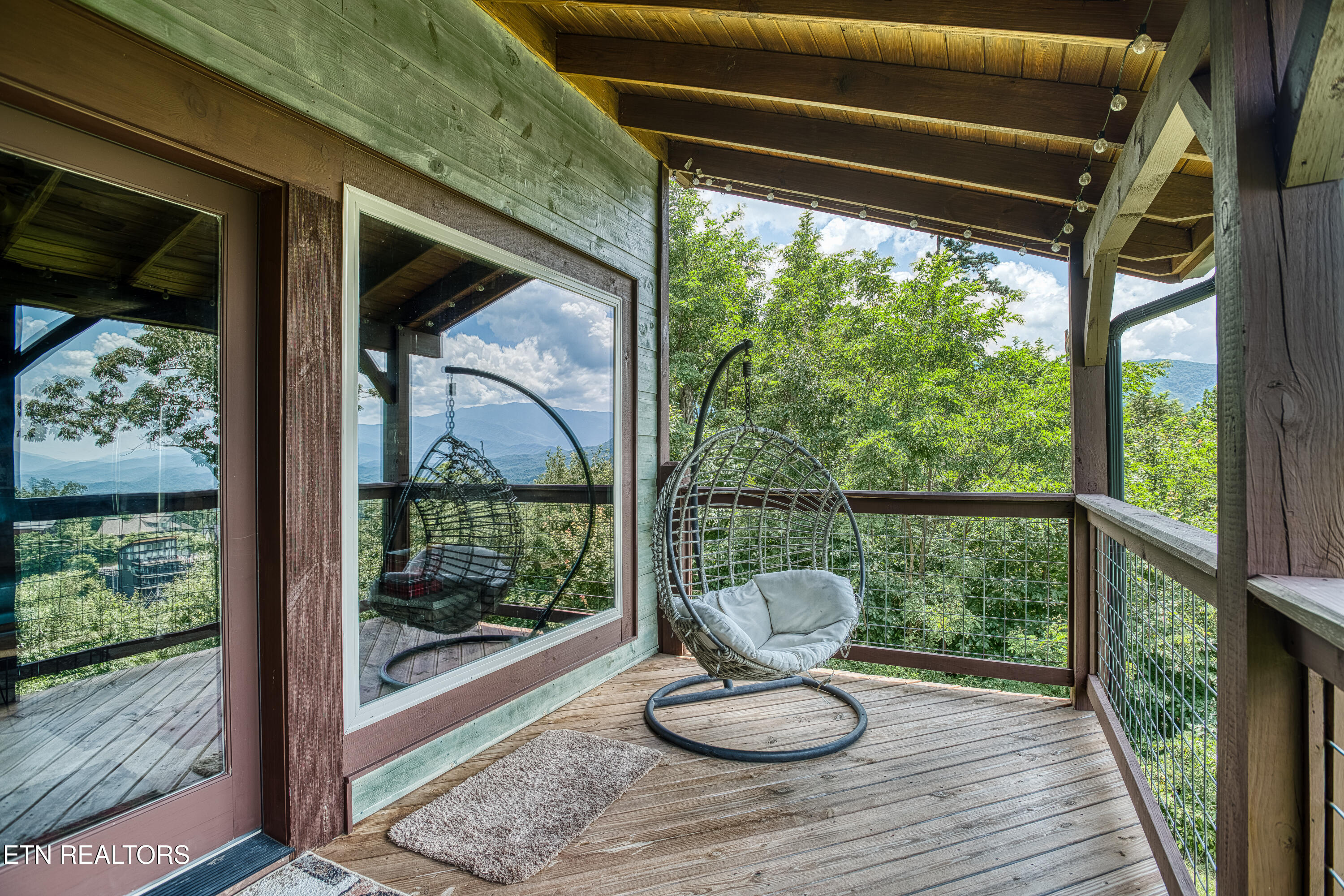 804 Upper Picadilly Lane Gatlinburg TN 37738