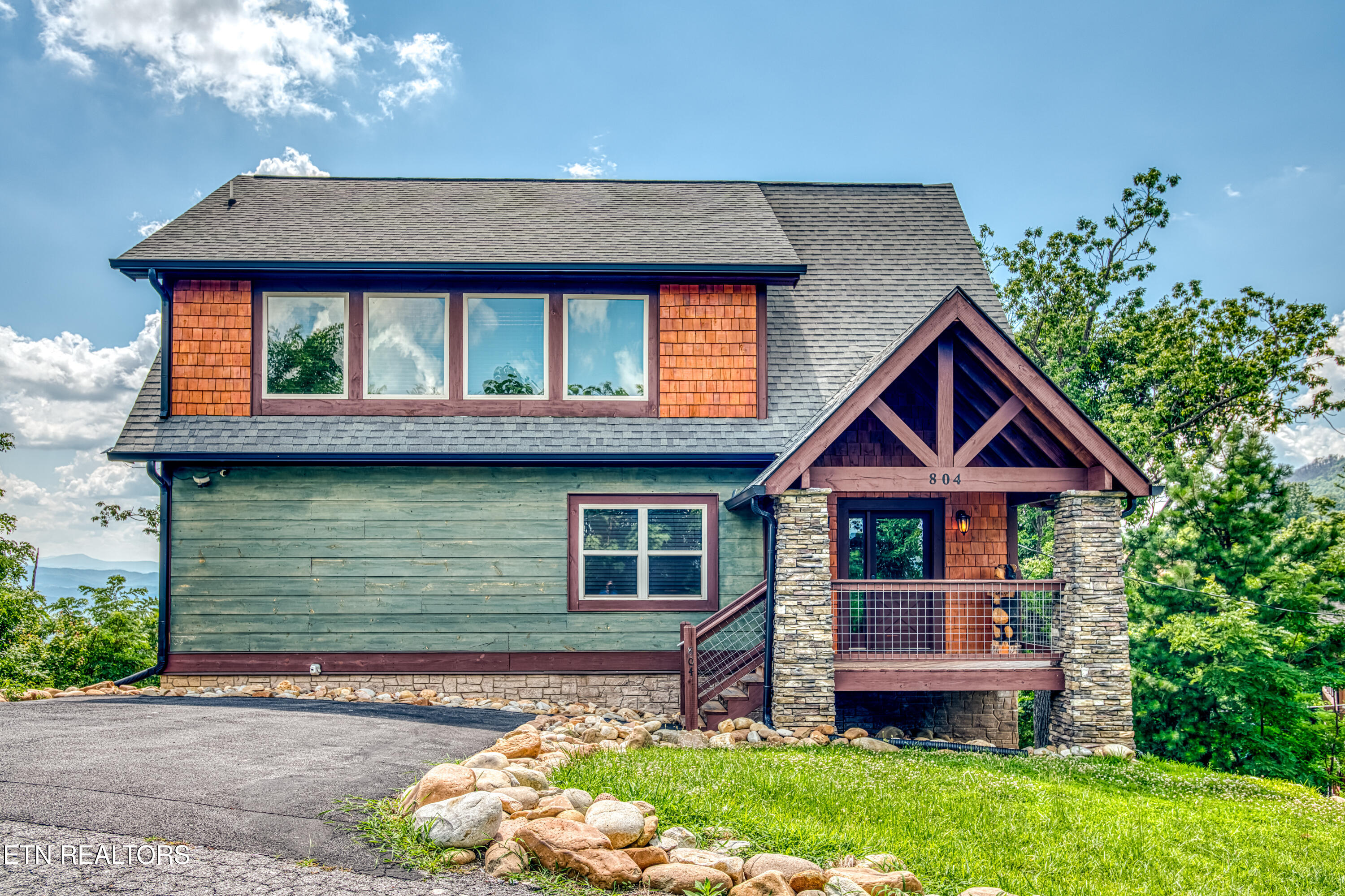 804 Upper Picadilly Lane Gatlinburg TN 37738