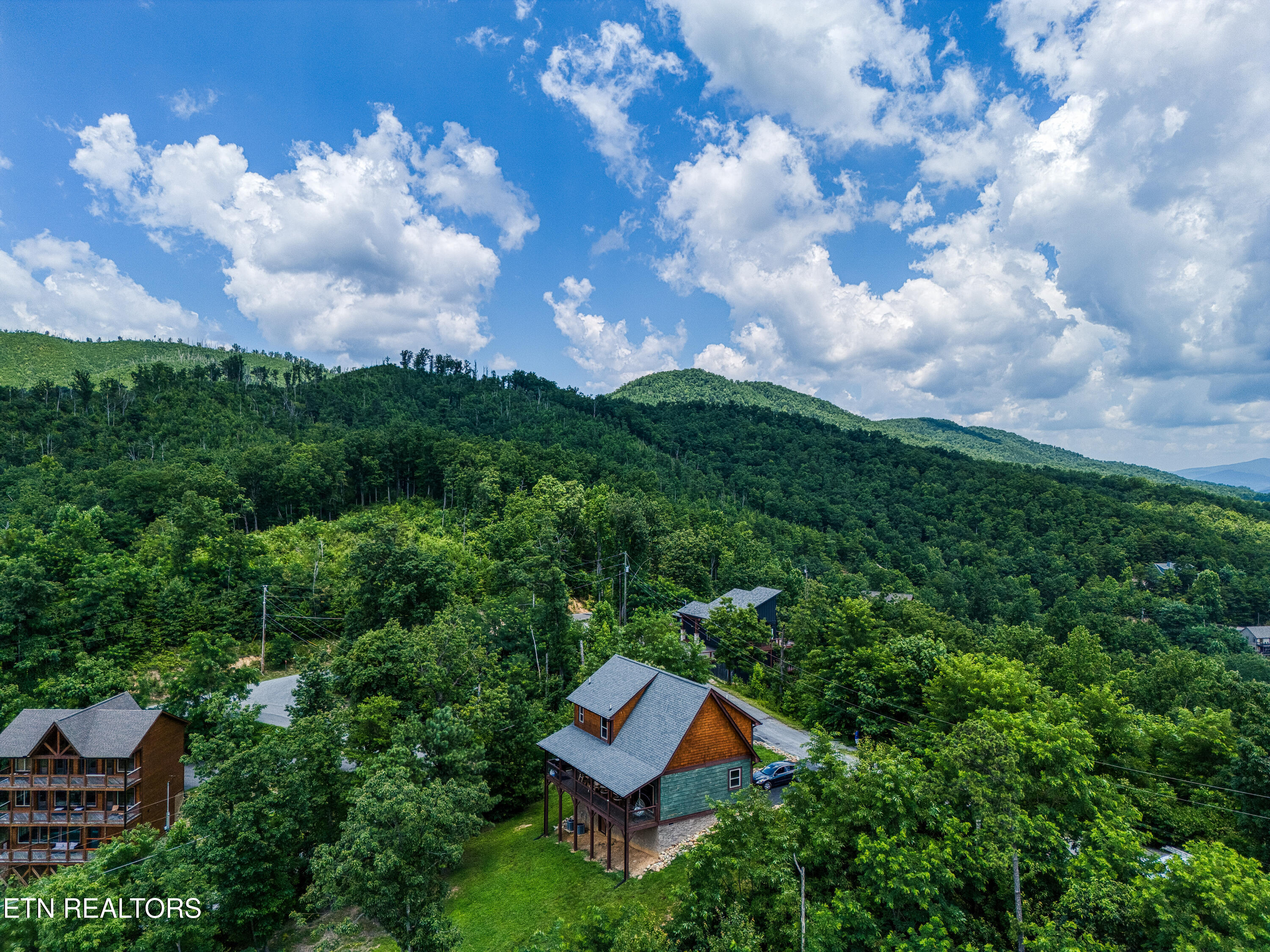 804 Upper Picadilly Lane Gatlinburg TN 37738
