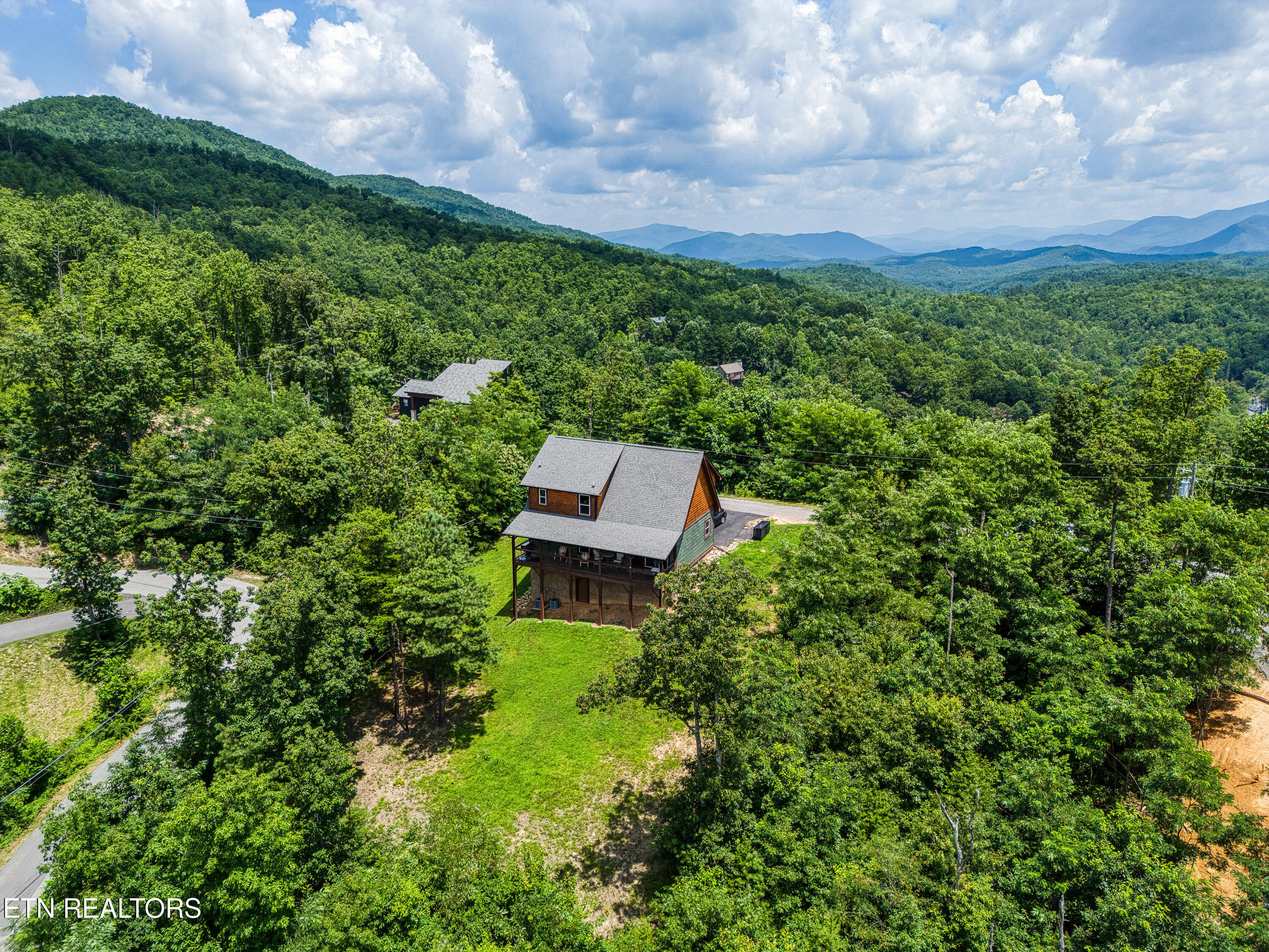 804 Upper Picadilly Lane Gatlinburg TN 37738