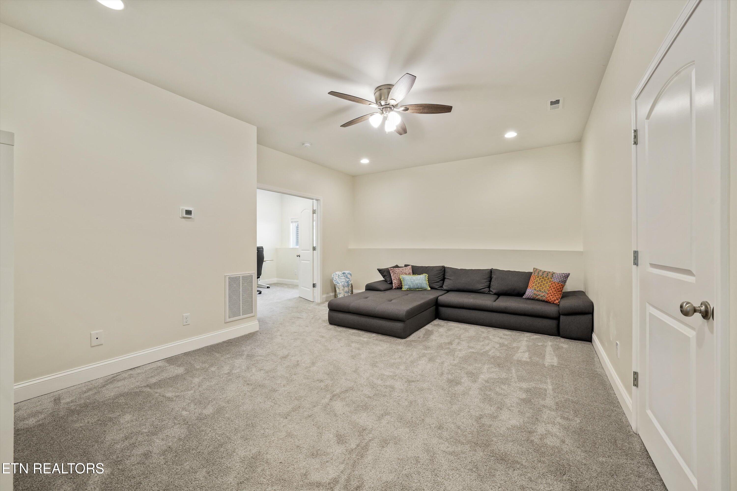 117 Crossroads Boulevard Oak Ridge TN 37830