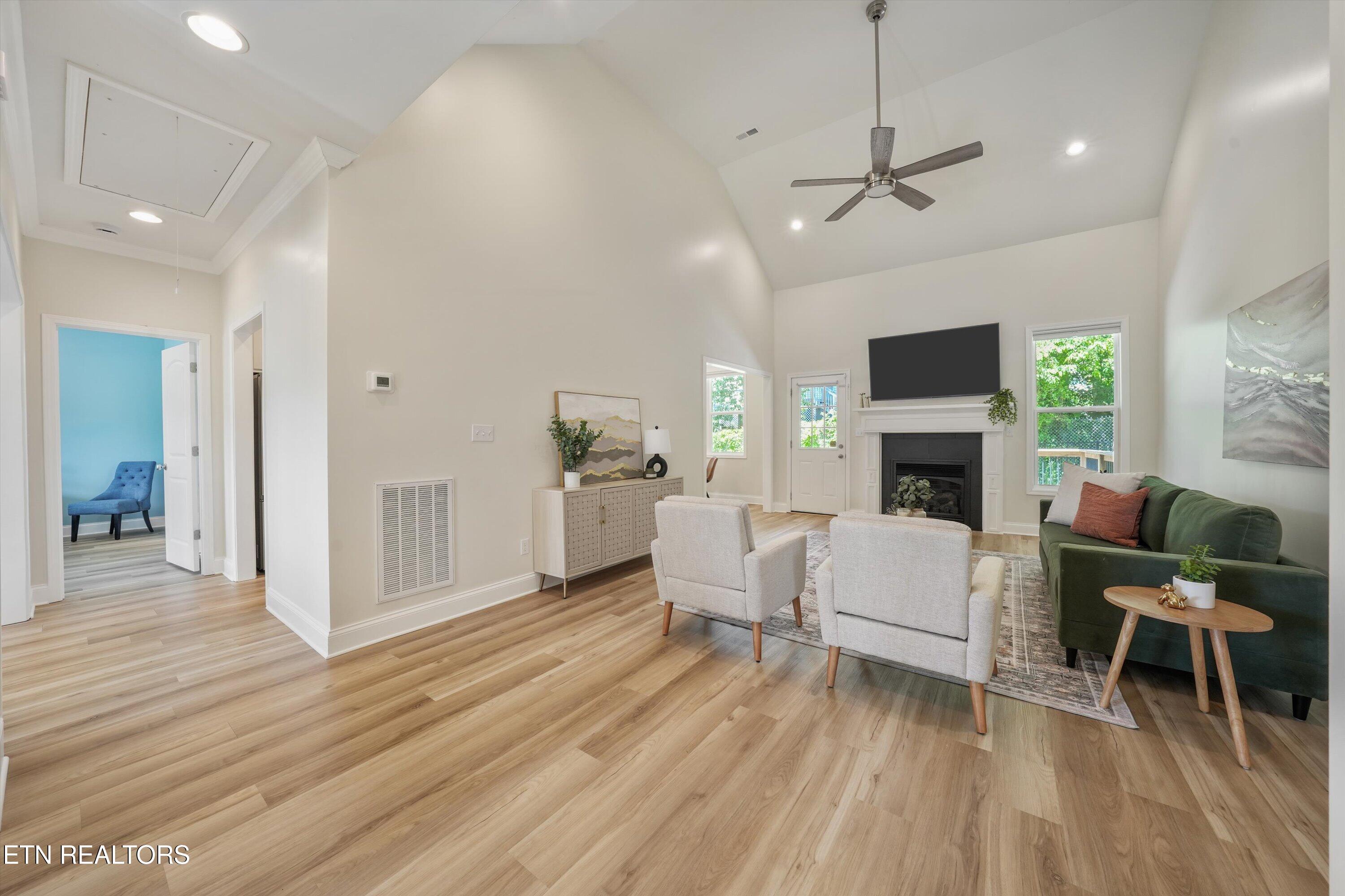 117 Crossroads Boulevard Oak Ridge TN 37830