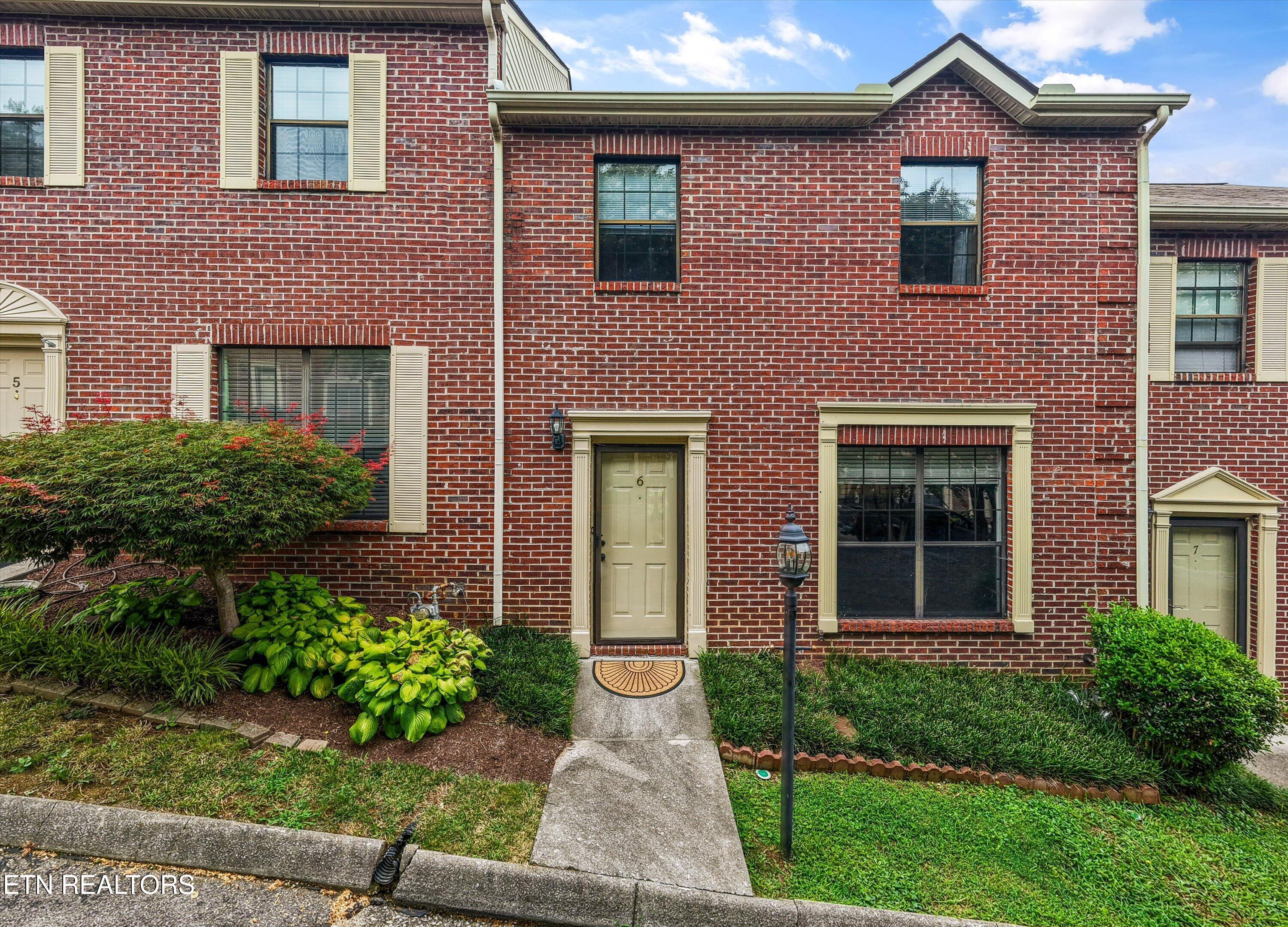 437 S Gallaher View Road Knoxville TN 37919