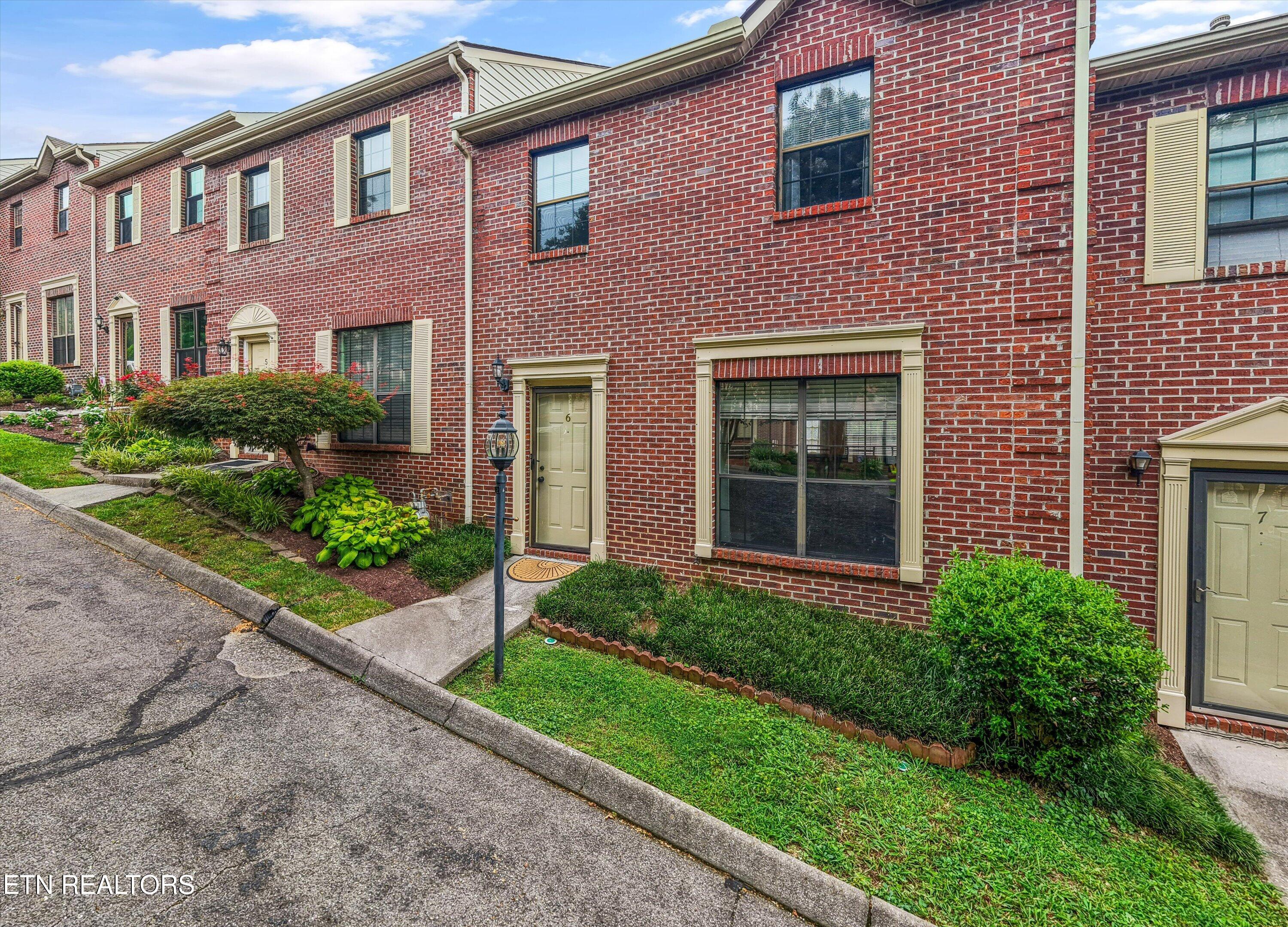 437 S Gallaher View Road Knoxville TN 37919