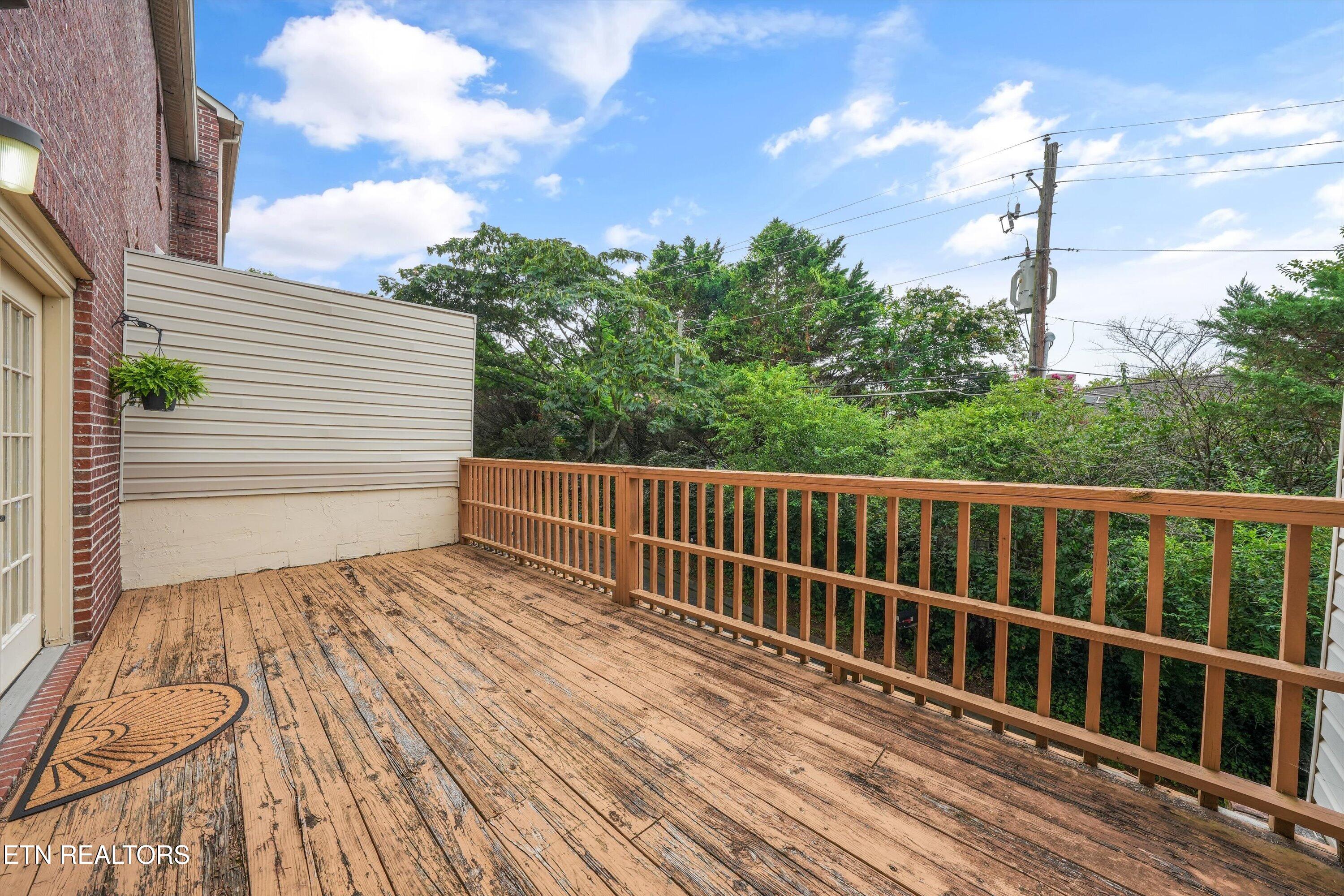 437 S Gallaher View Road Knoxville TN 37919