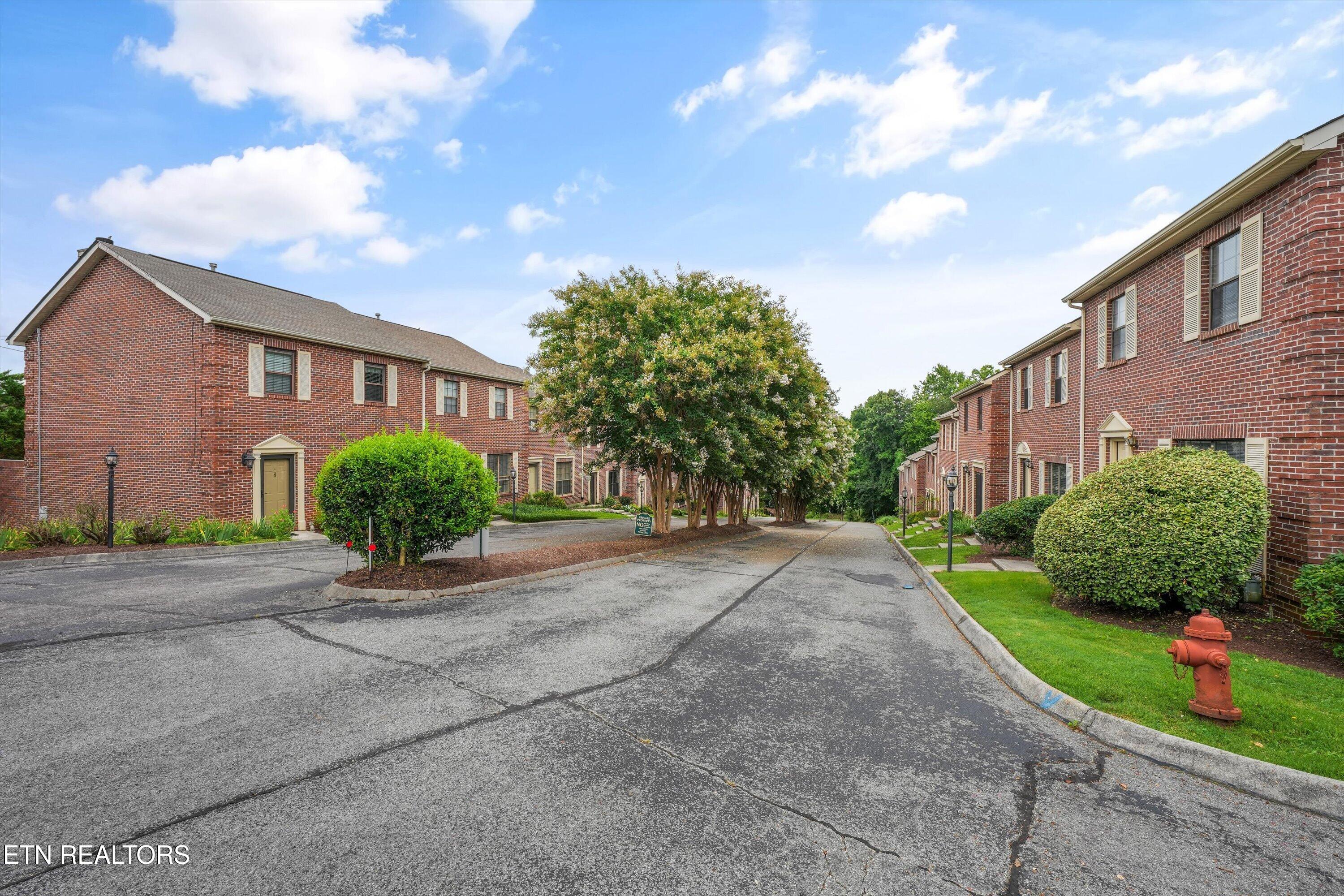 437 S Gallaher View Road Knoxville TN 37919