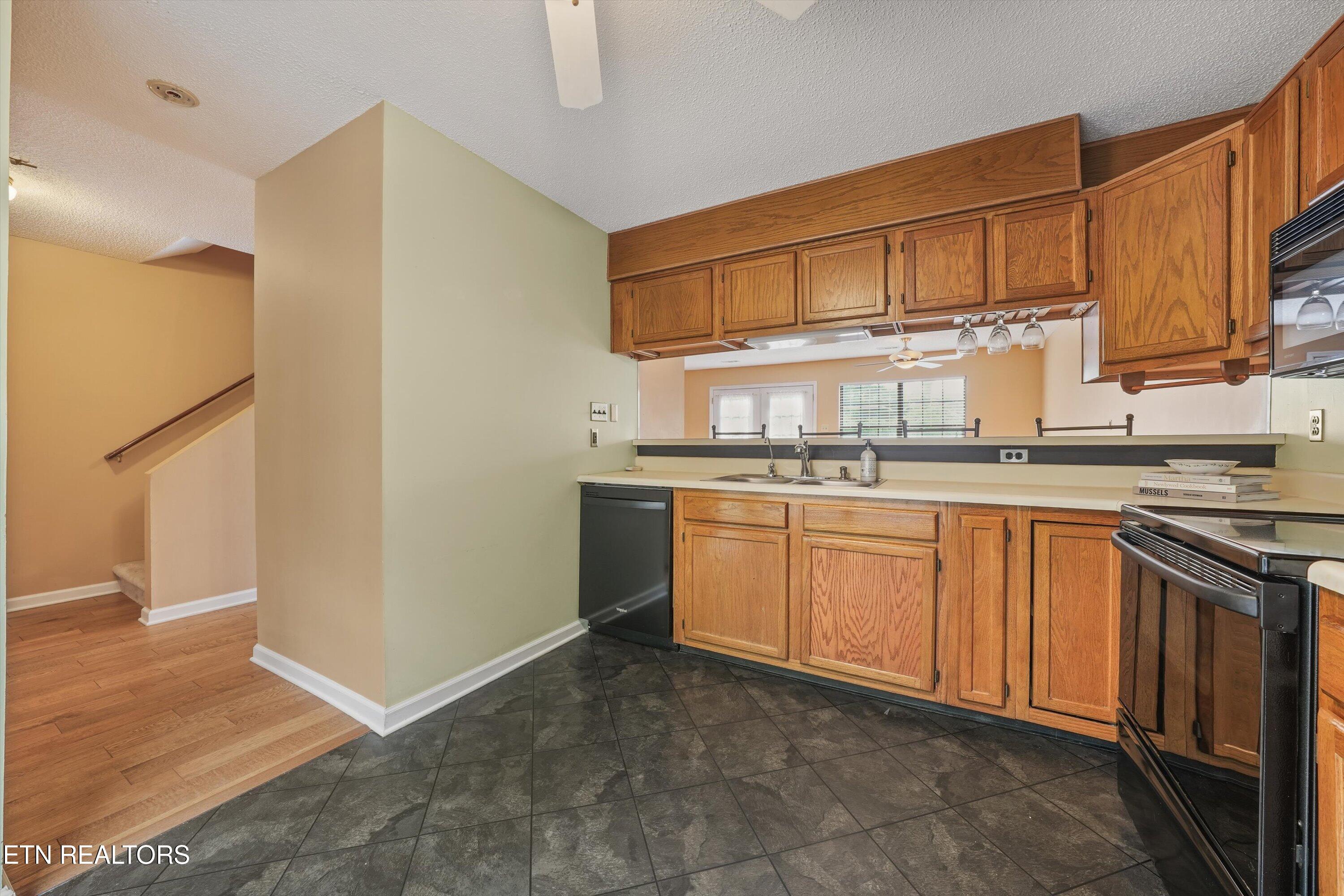 437 S Gallaher View Road Knoxville TN 37919