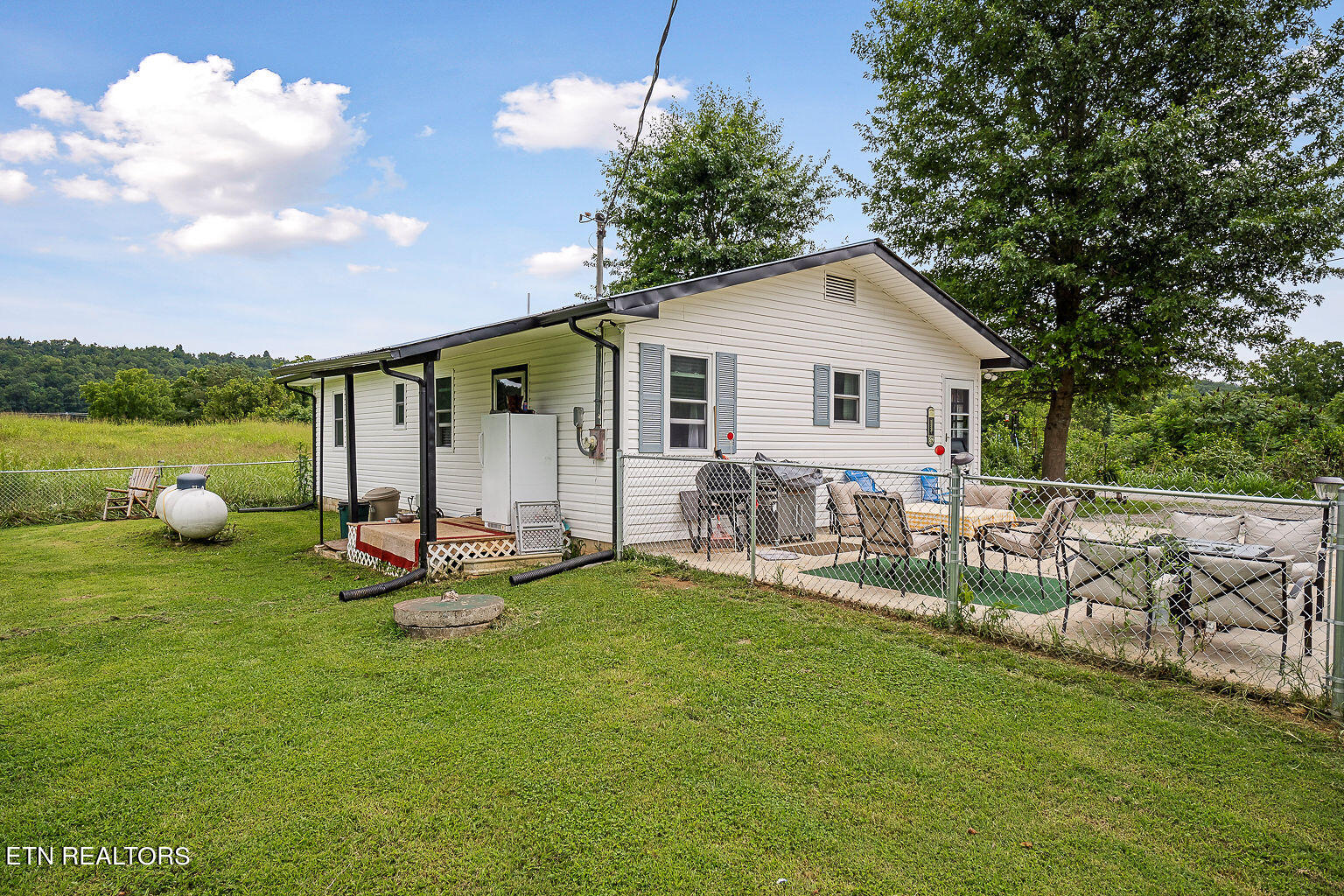 138 Kenneth Linder Lane Livingston TN 38570