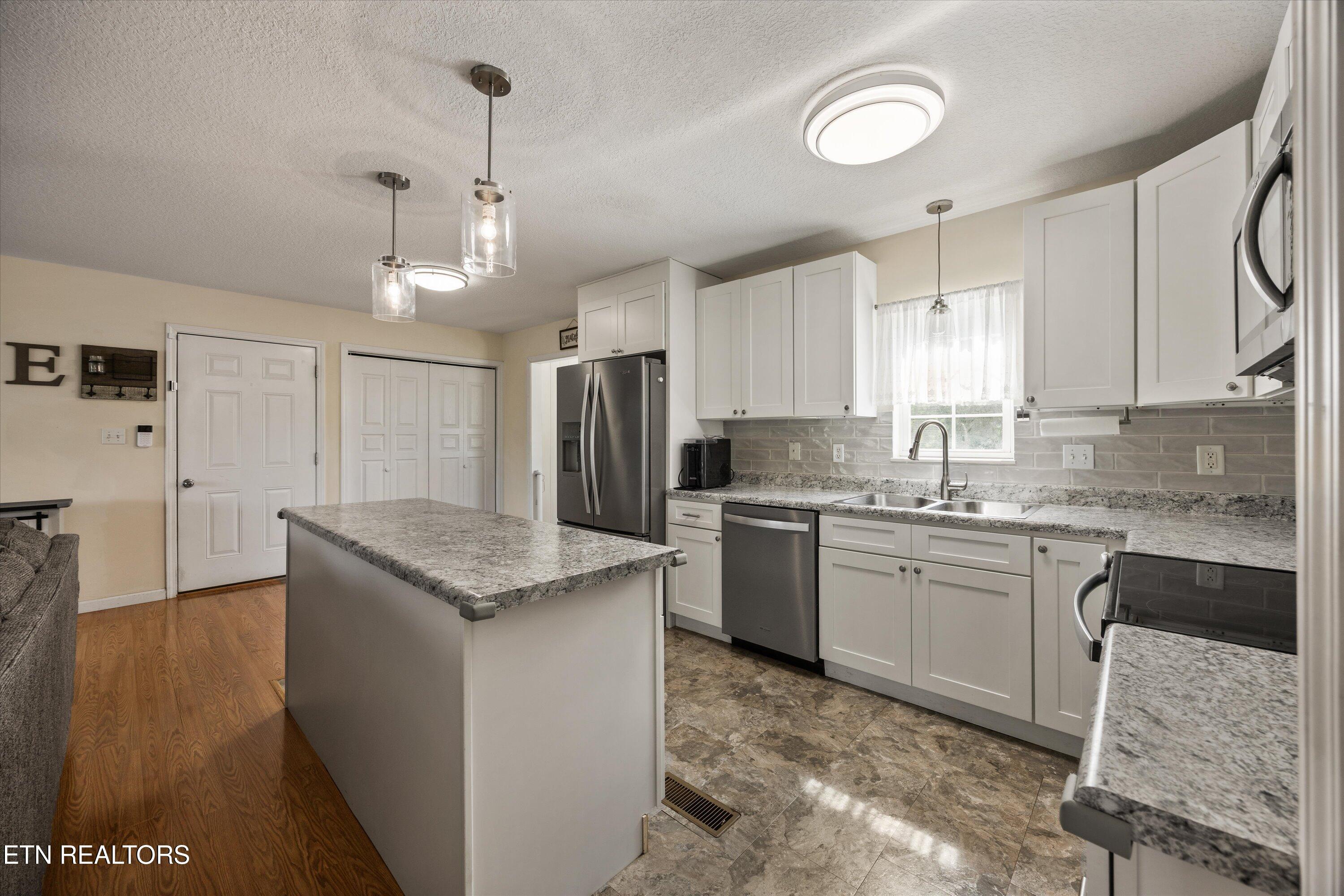 8230 Gamblers Choice Trail Powell TN 37849