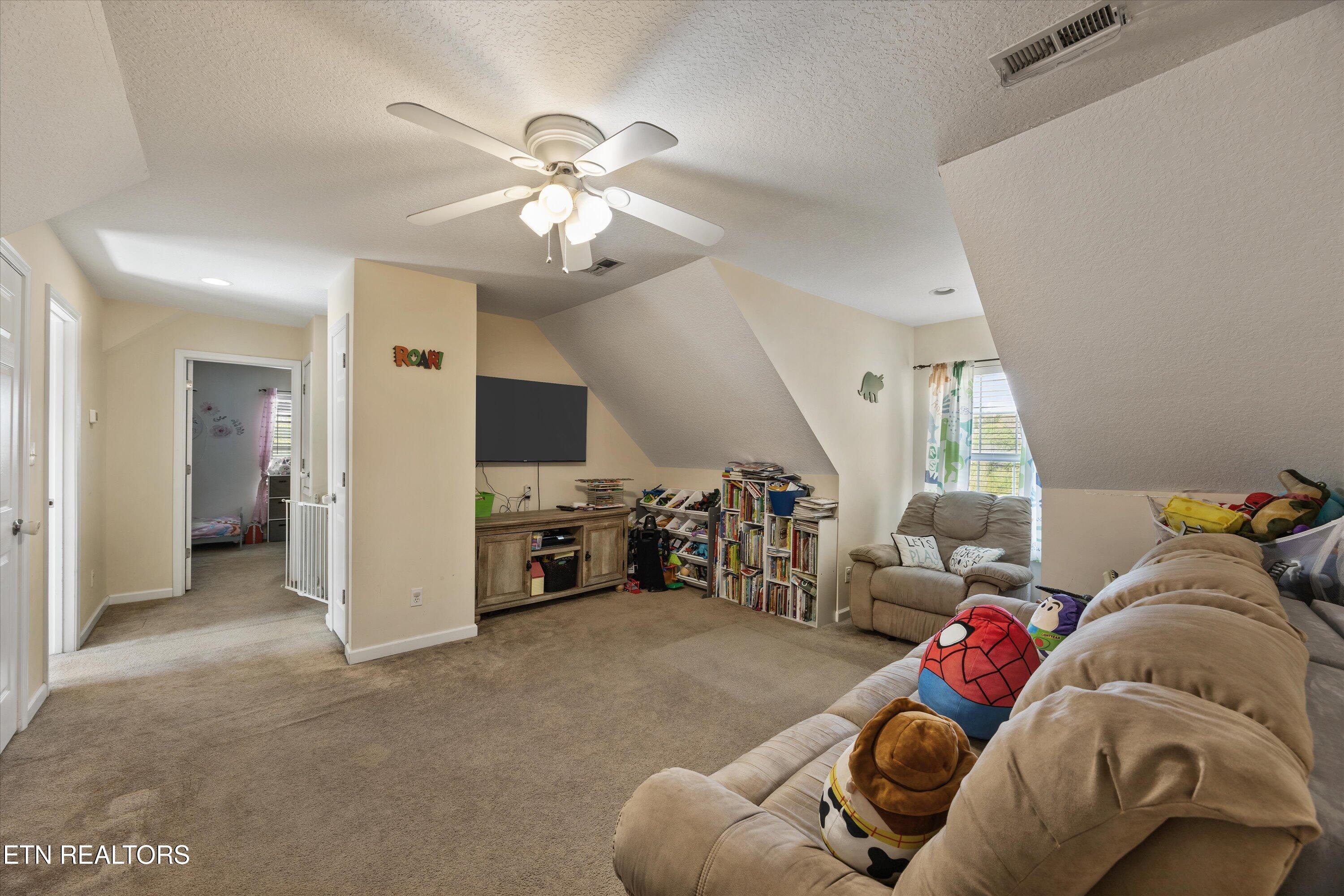 8230 Gamblers Choice Trail Powell TN 37849