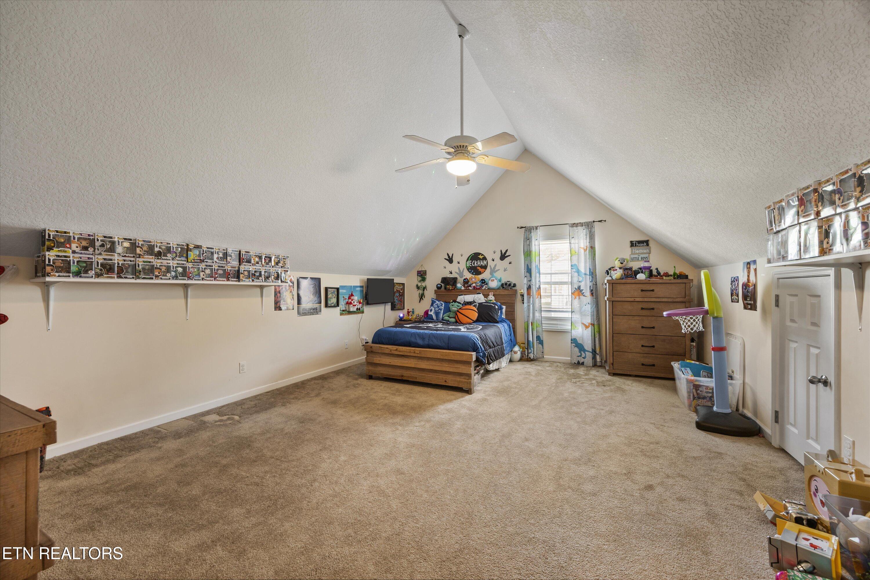 8230 Gamblers Choice Trail Powell TN 37849