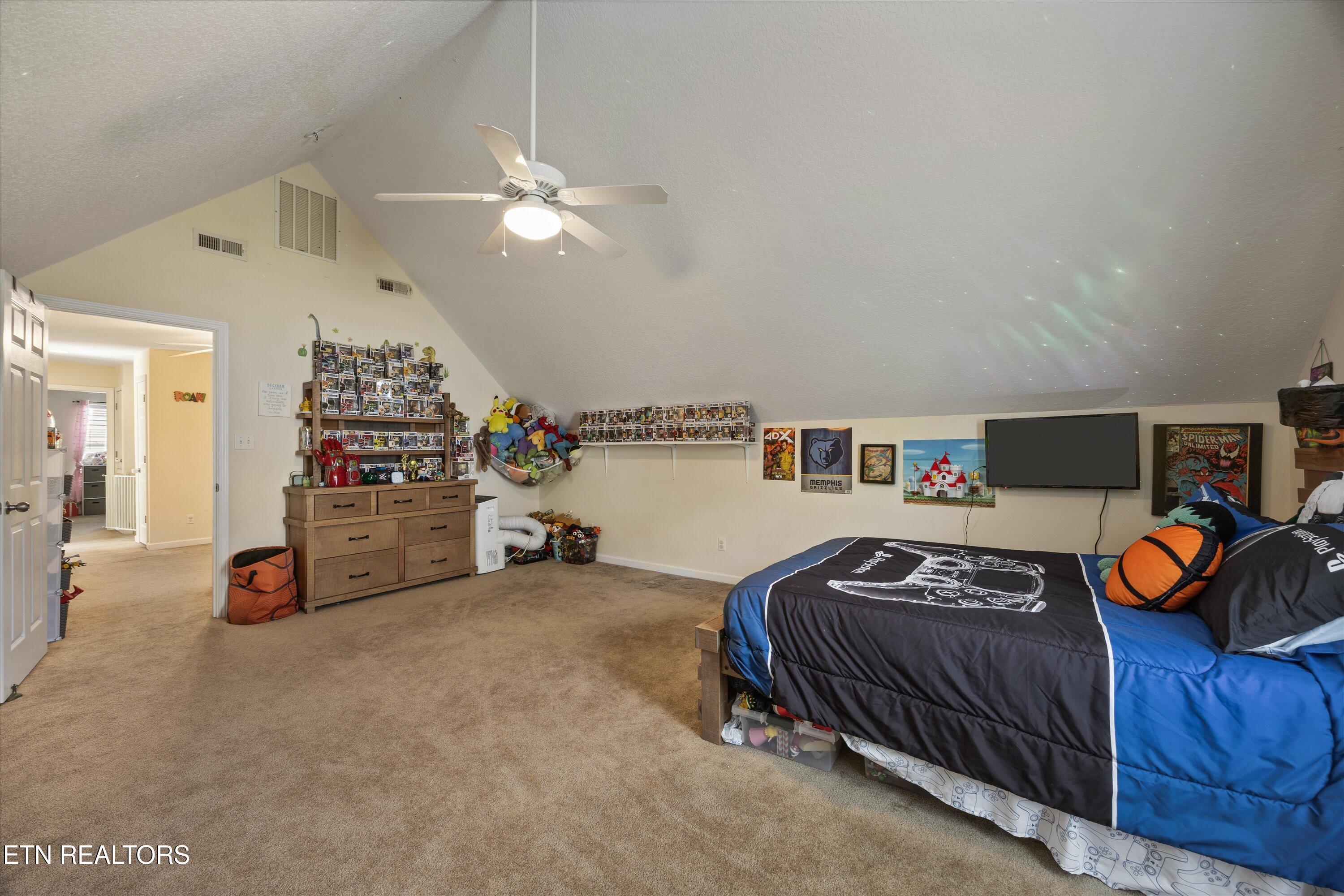 8230 Gamblers Choice Trail Powell TN 37849