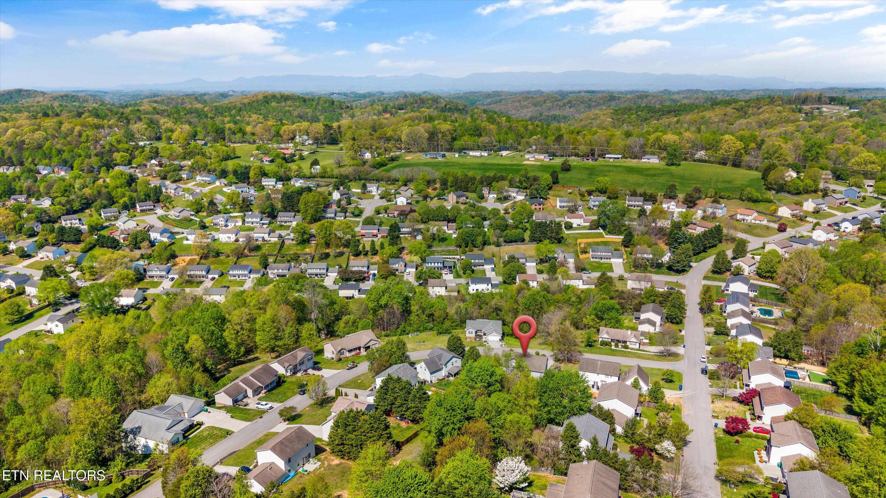 8230 Gamblers Choice Trail Powell TN 37849