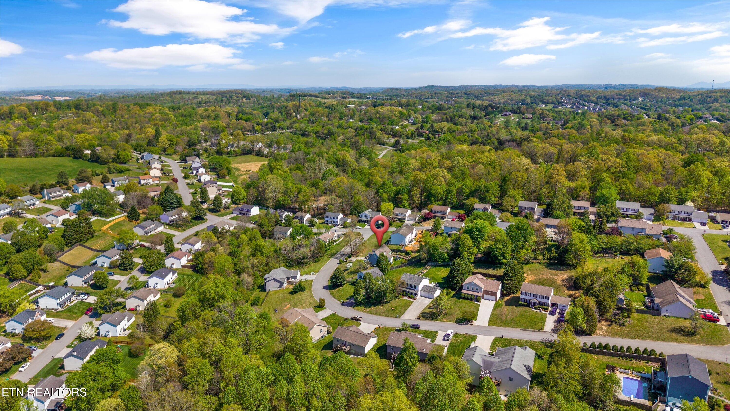 8230 Gamblers Choice Trail Powell TN 37849