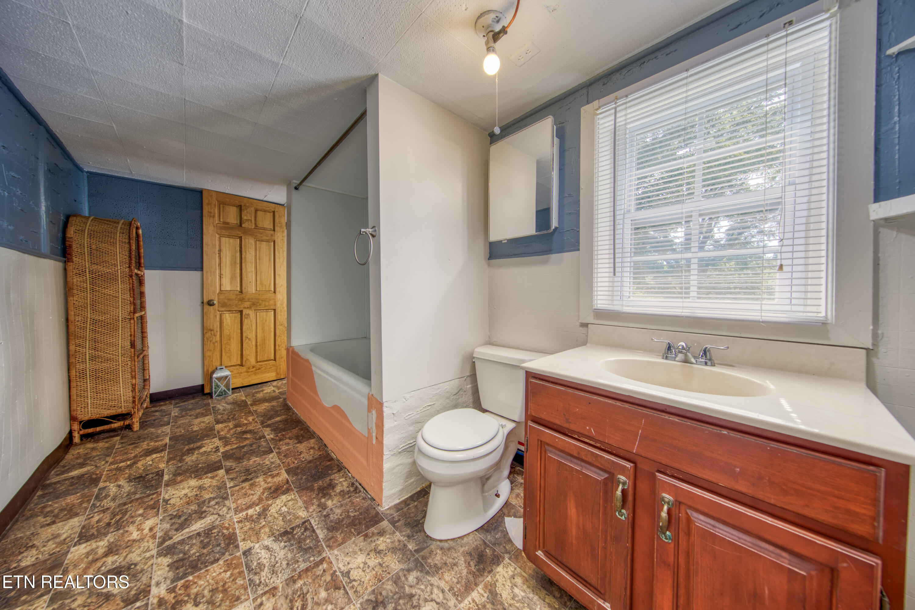 9131 Strawberry Plains Pike Knoxville TN 37924