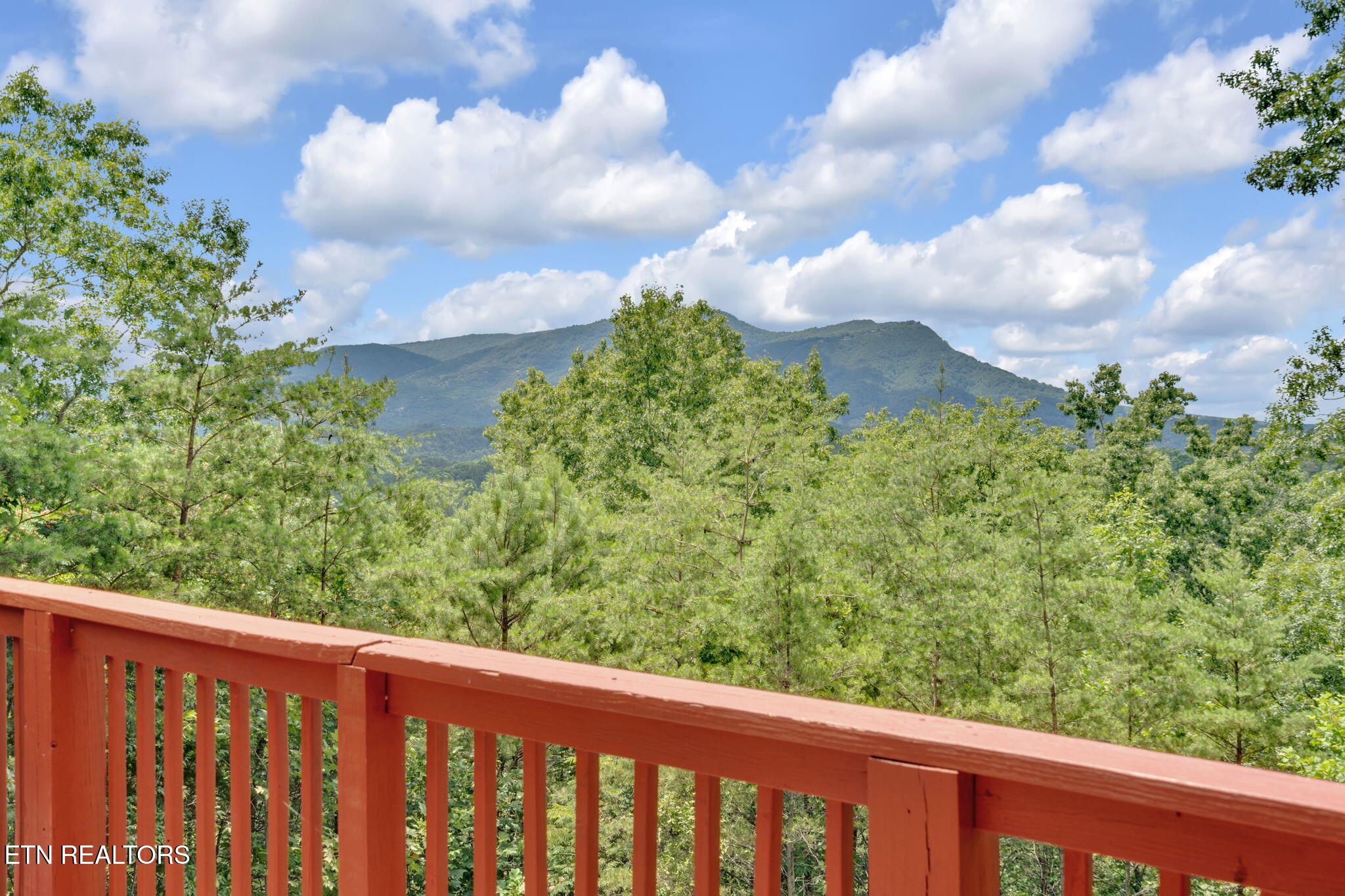 2868 Pine Haven Drive Sevierville TN 37862