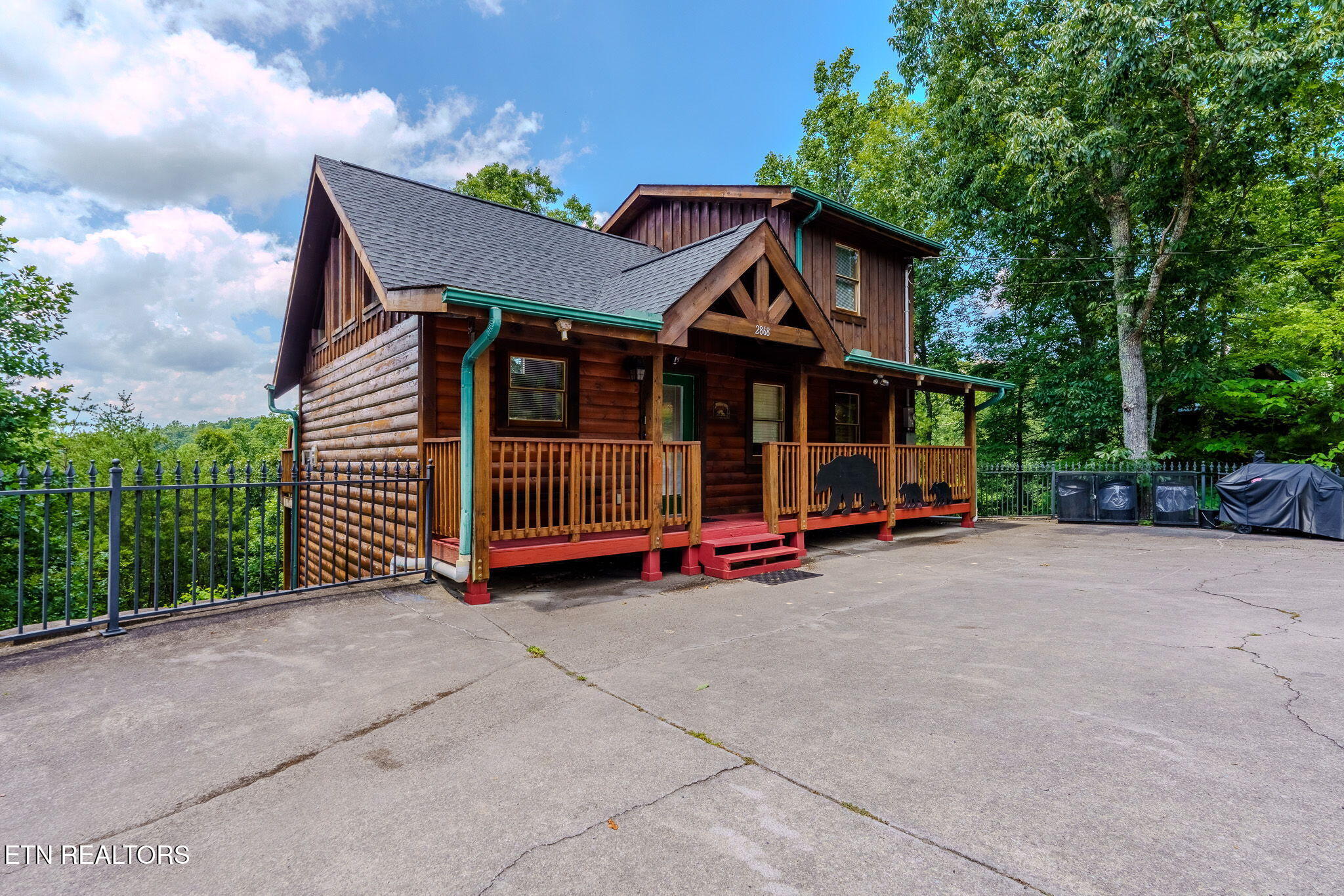 2868 Pine Haven Drive Sevierville TN 37862