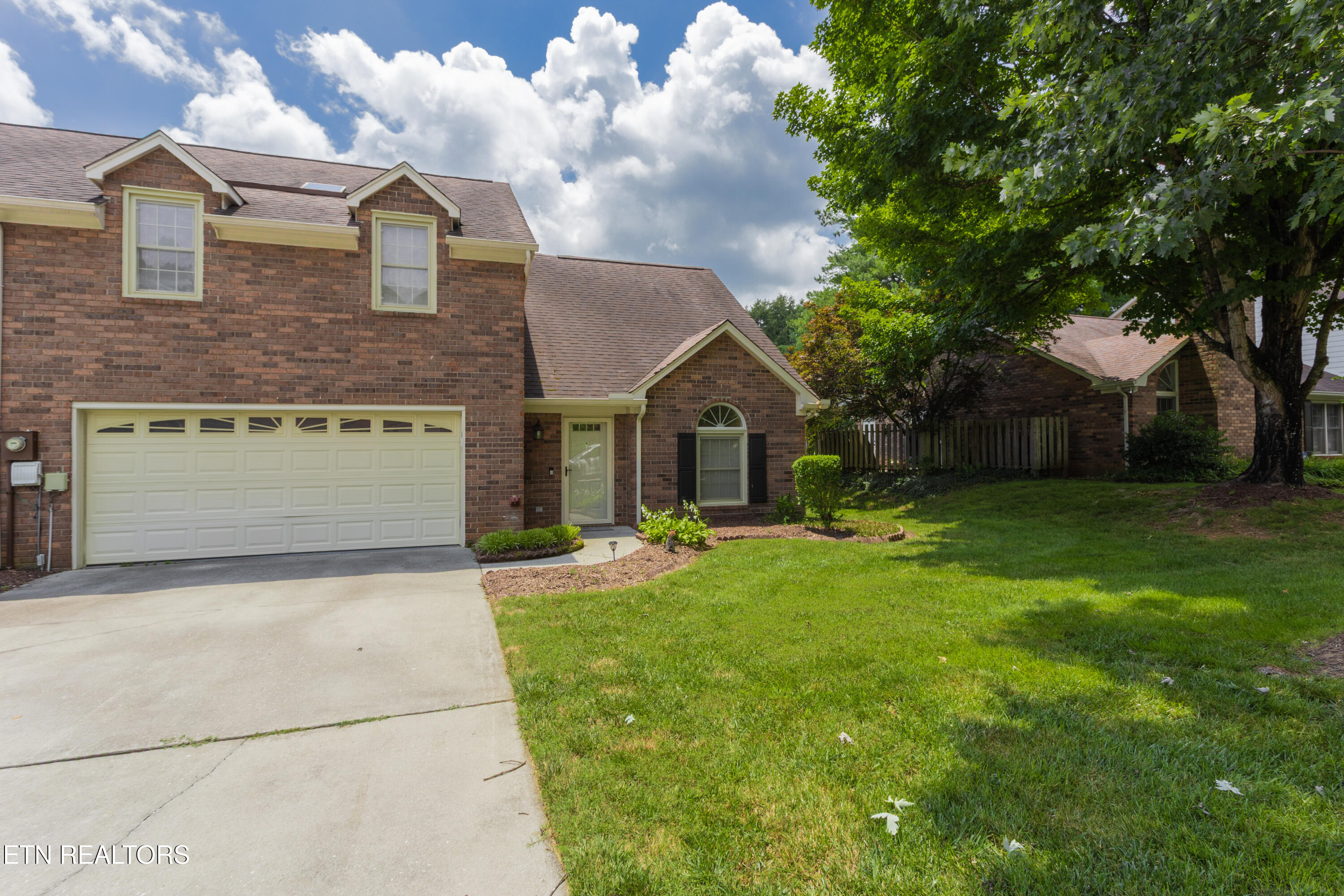 709 Landing Lane Knoxville TN 37934