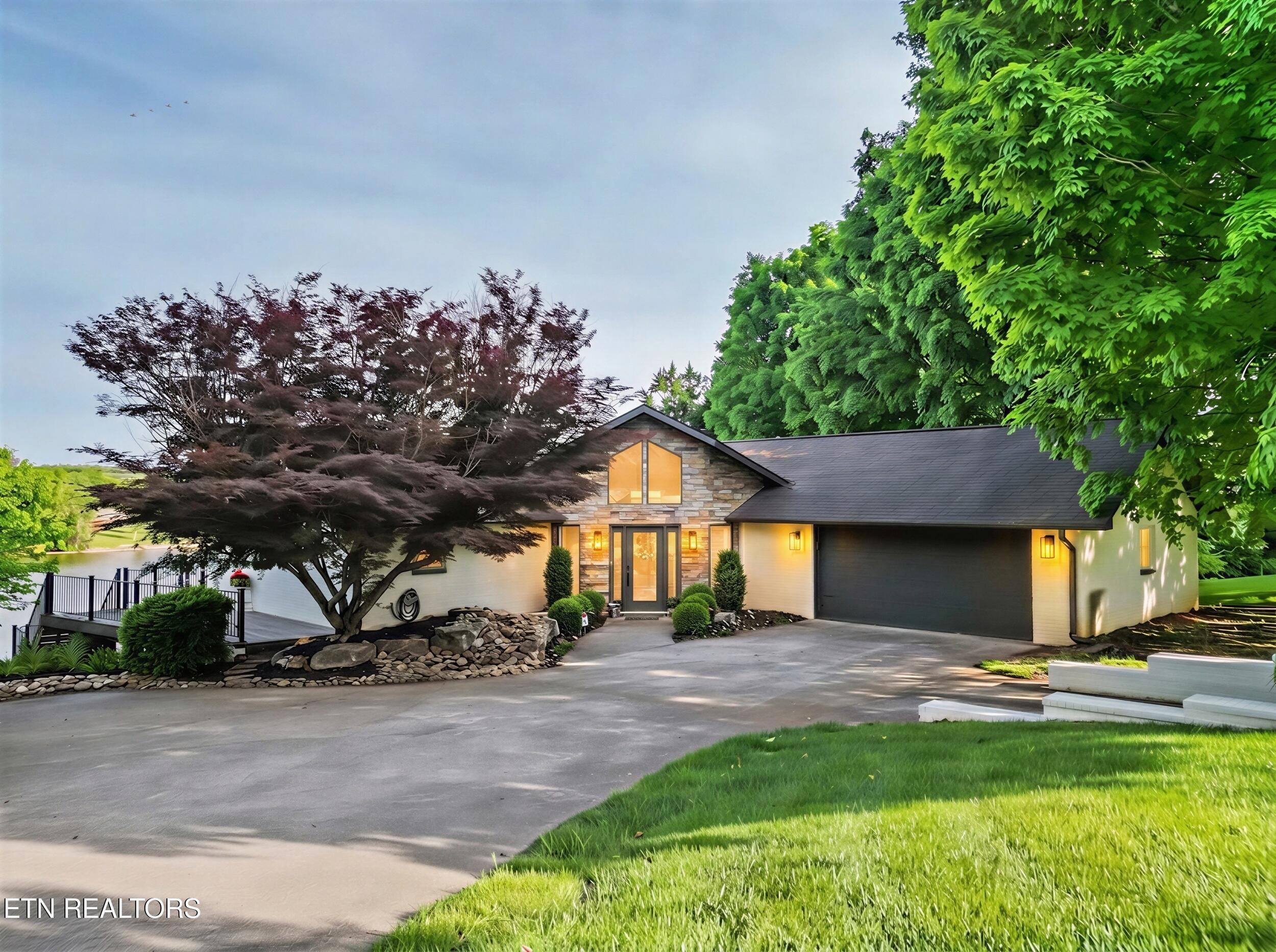725 Loudon View Drive Friendsville TN 37737