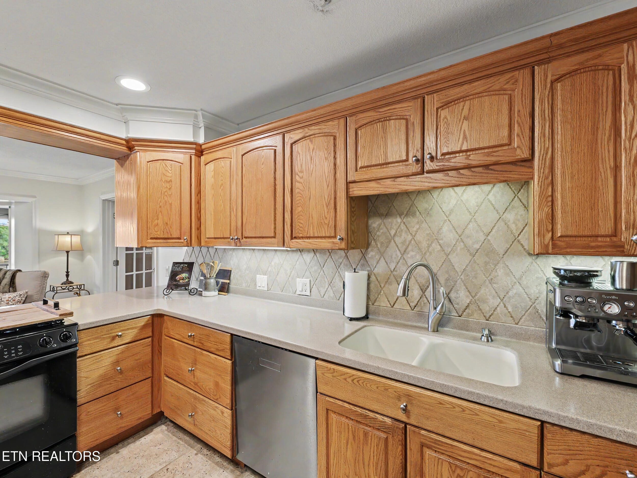 725 Loudon View Drive Friendsville TN 37737