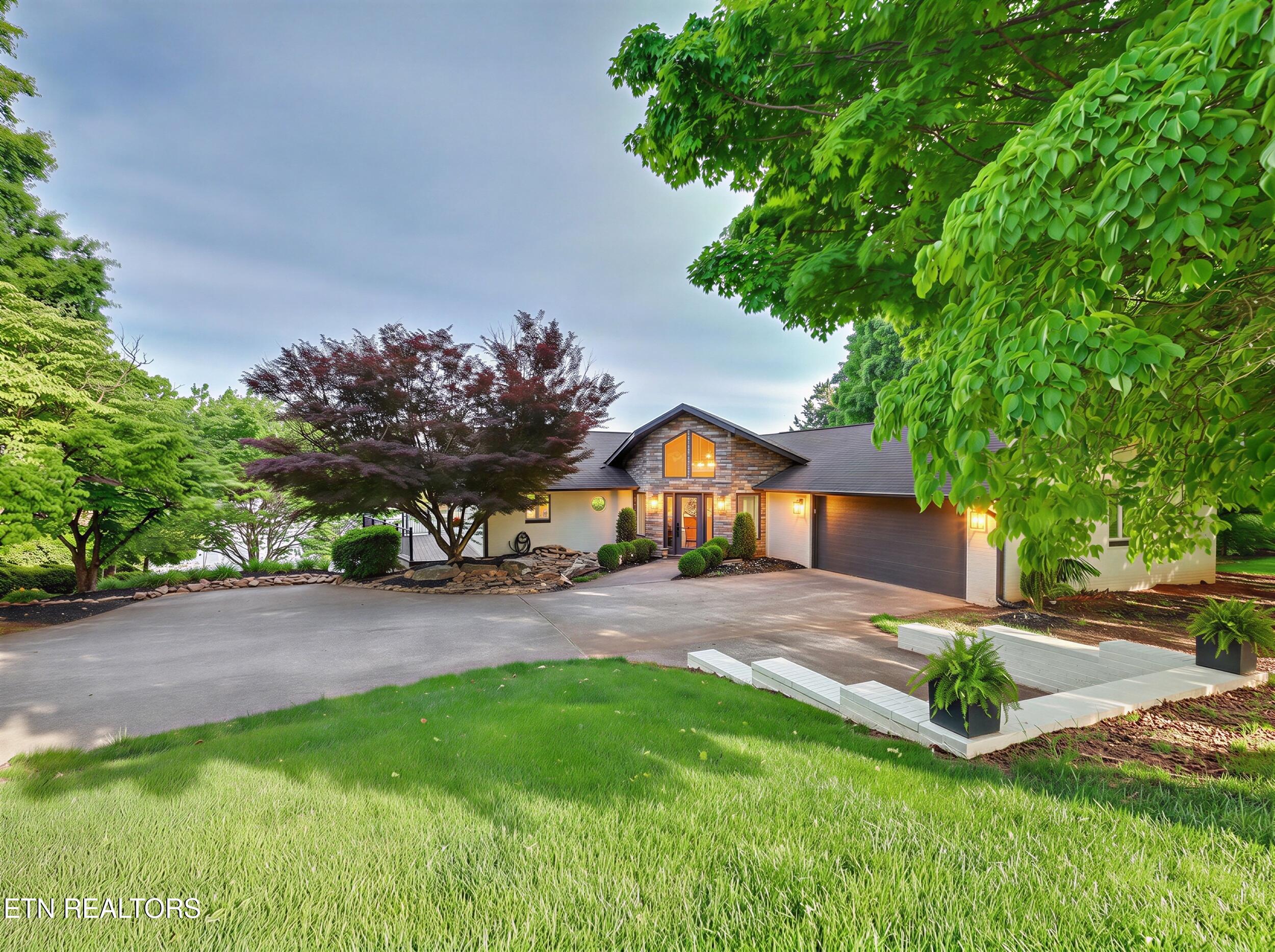 725 Loudon View Drive Friendsville TN 37737