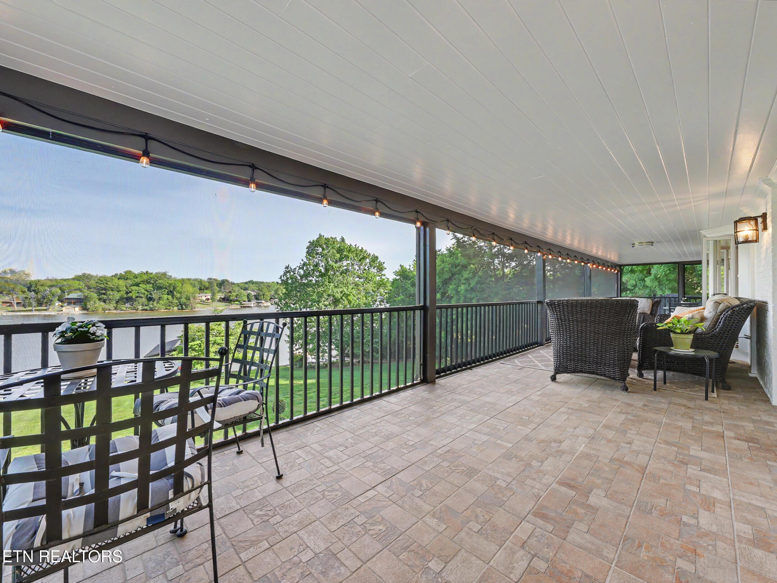 725 Loudon View Drive Friendsville TN 37737