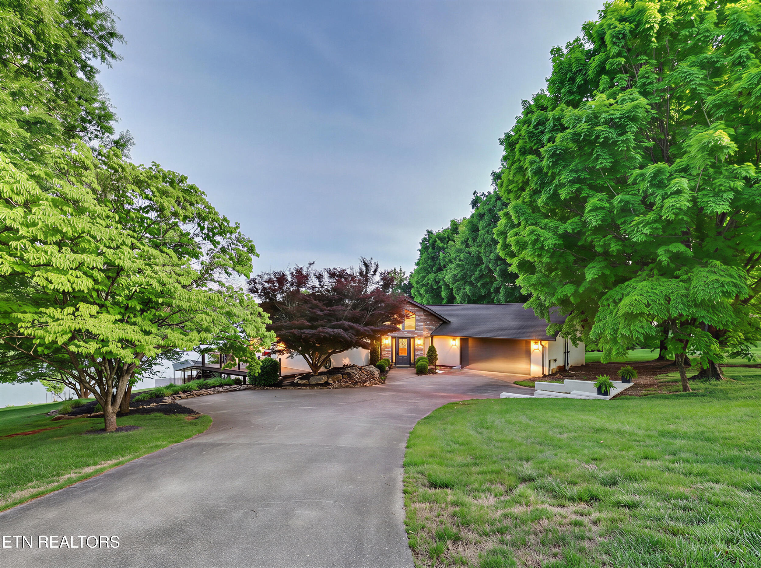 725 Loudon View Drive Friendsville TN 37737