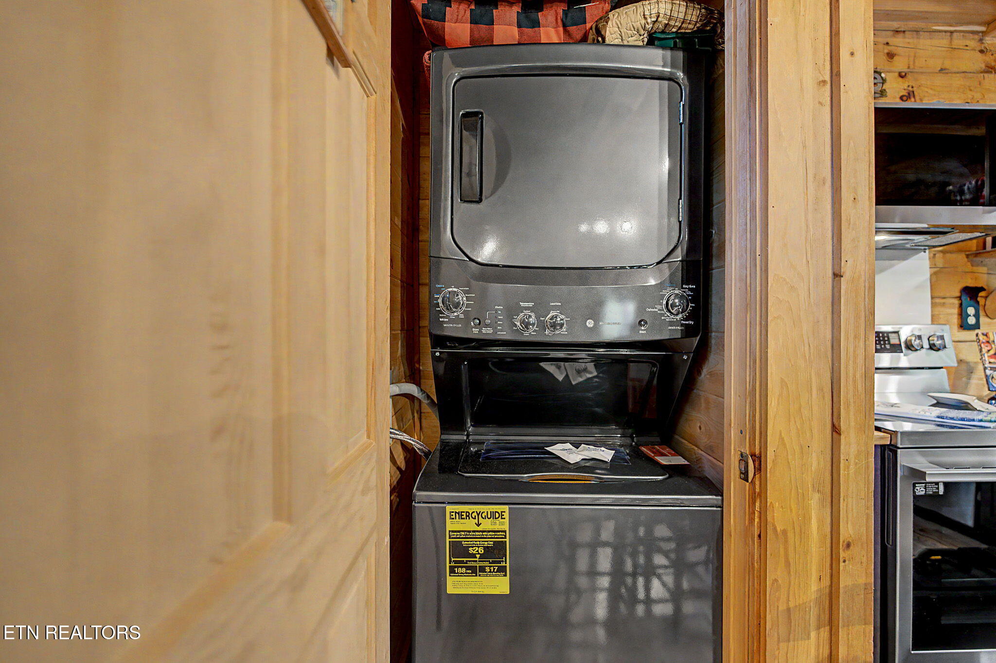 3039 Brothers Way Pigeon Forge TN 37862