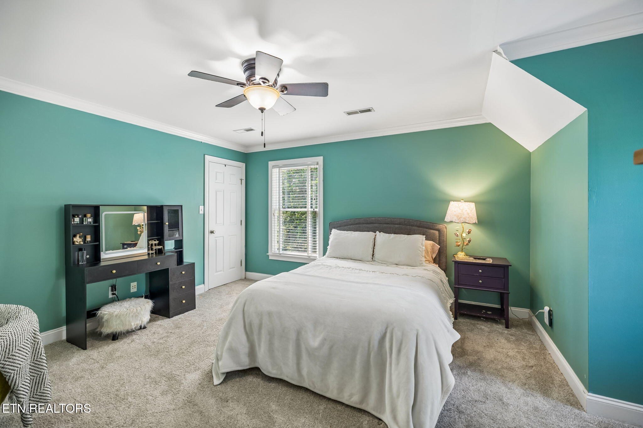 609 Commodore Lane Knoxville TN 37934