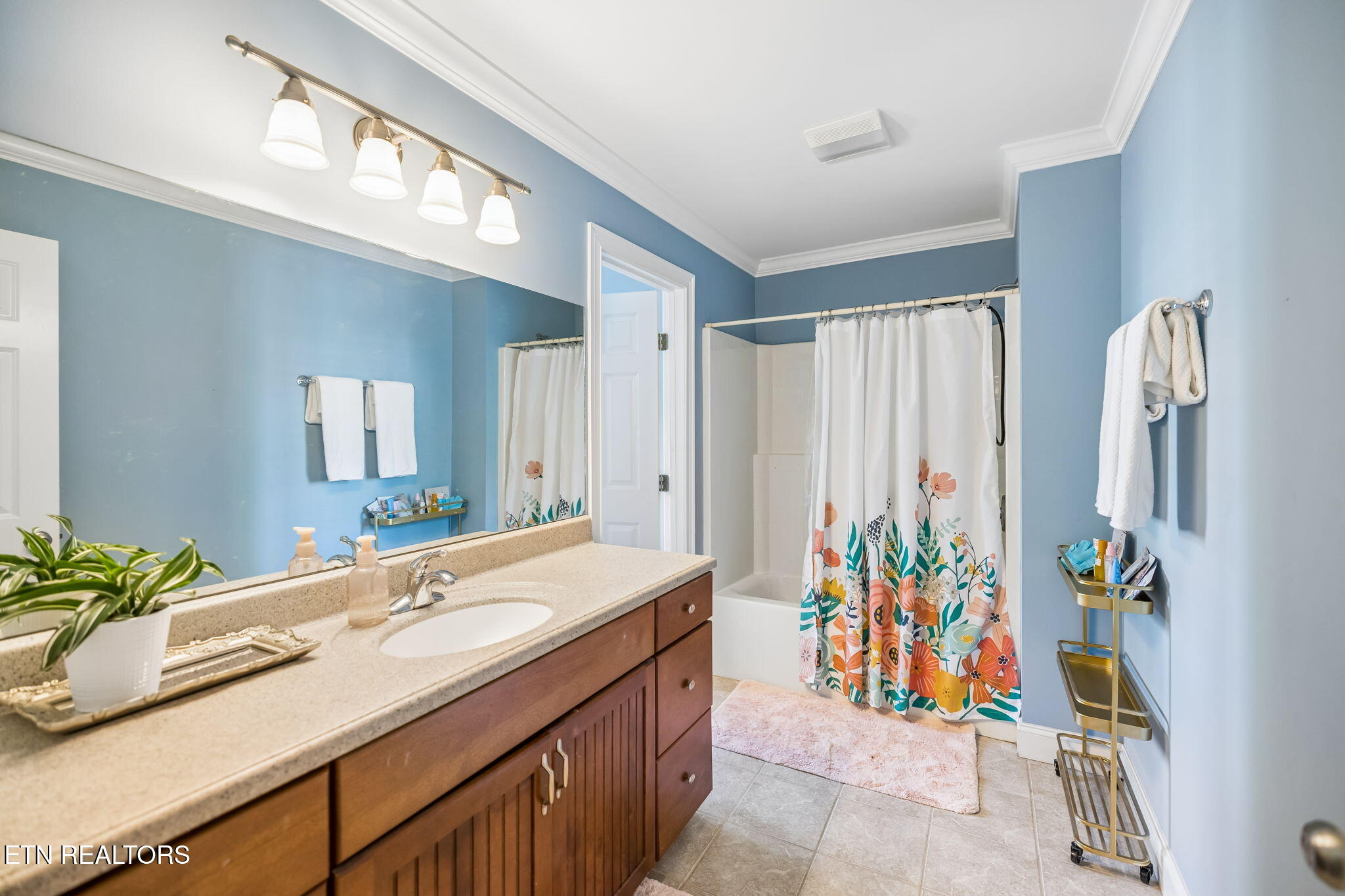609 Commodore Lane Knoxville TN 37934
