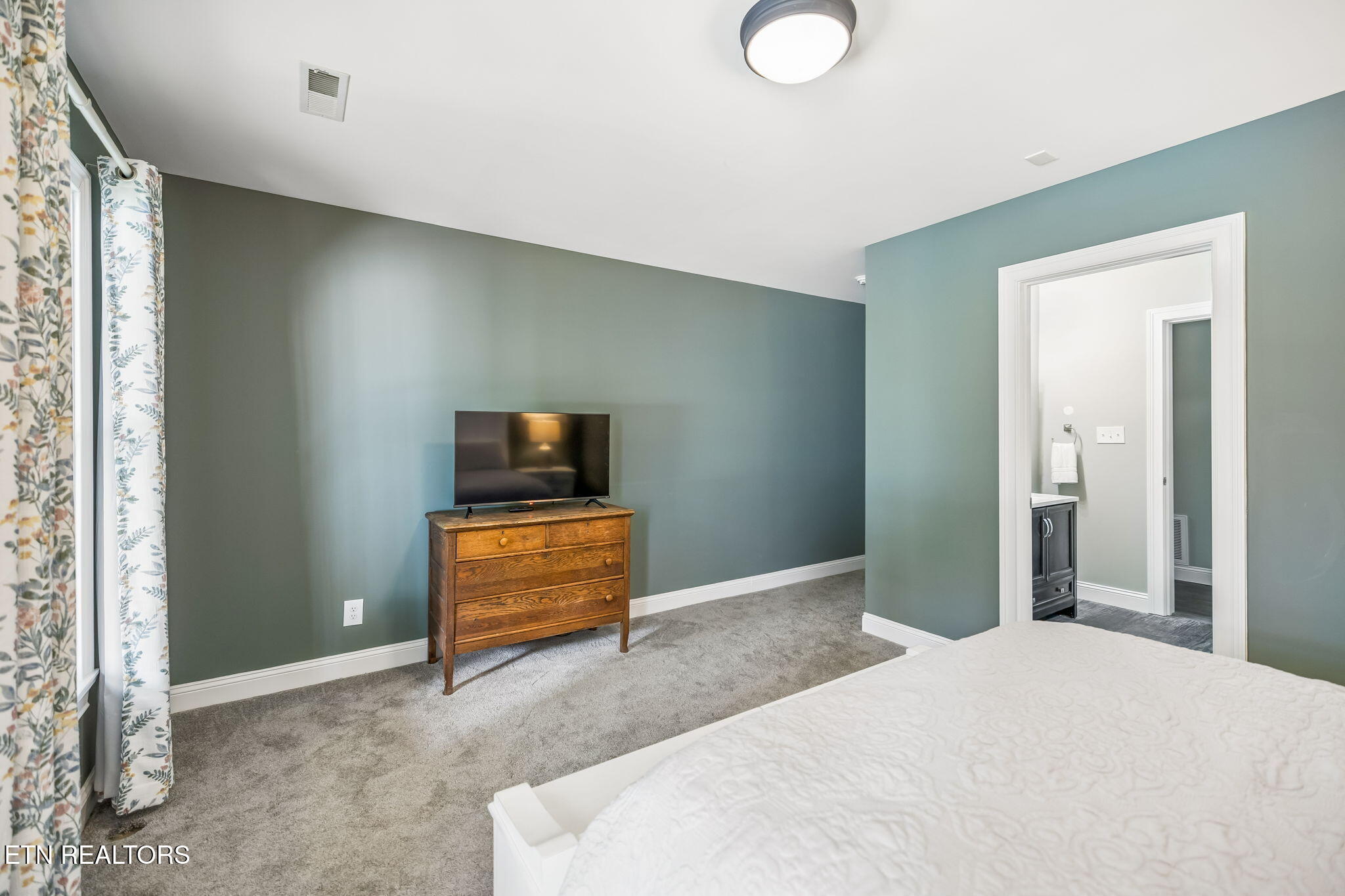 609 Commodore Lane Knoxville TN 37934
