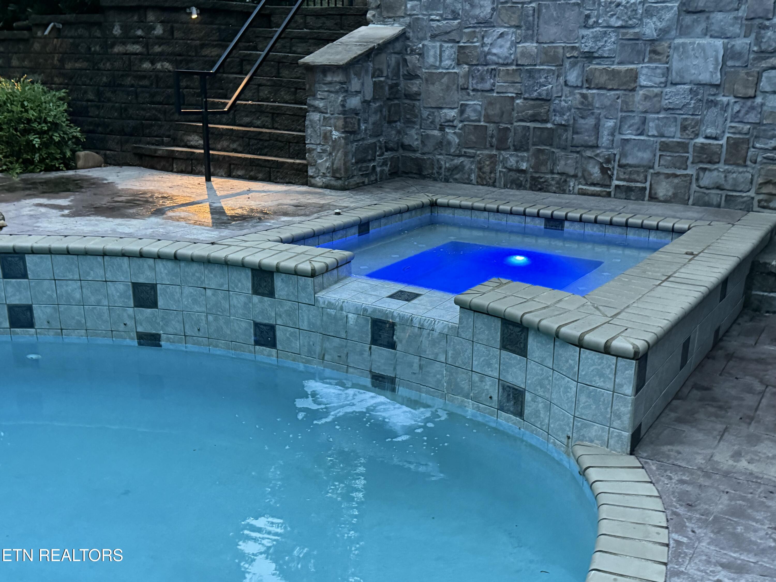 609 Commodore Lane Knoxville TN 37934