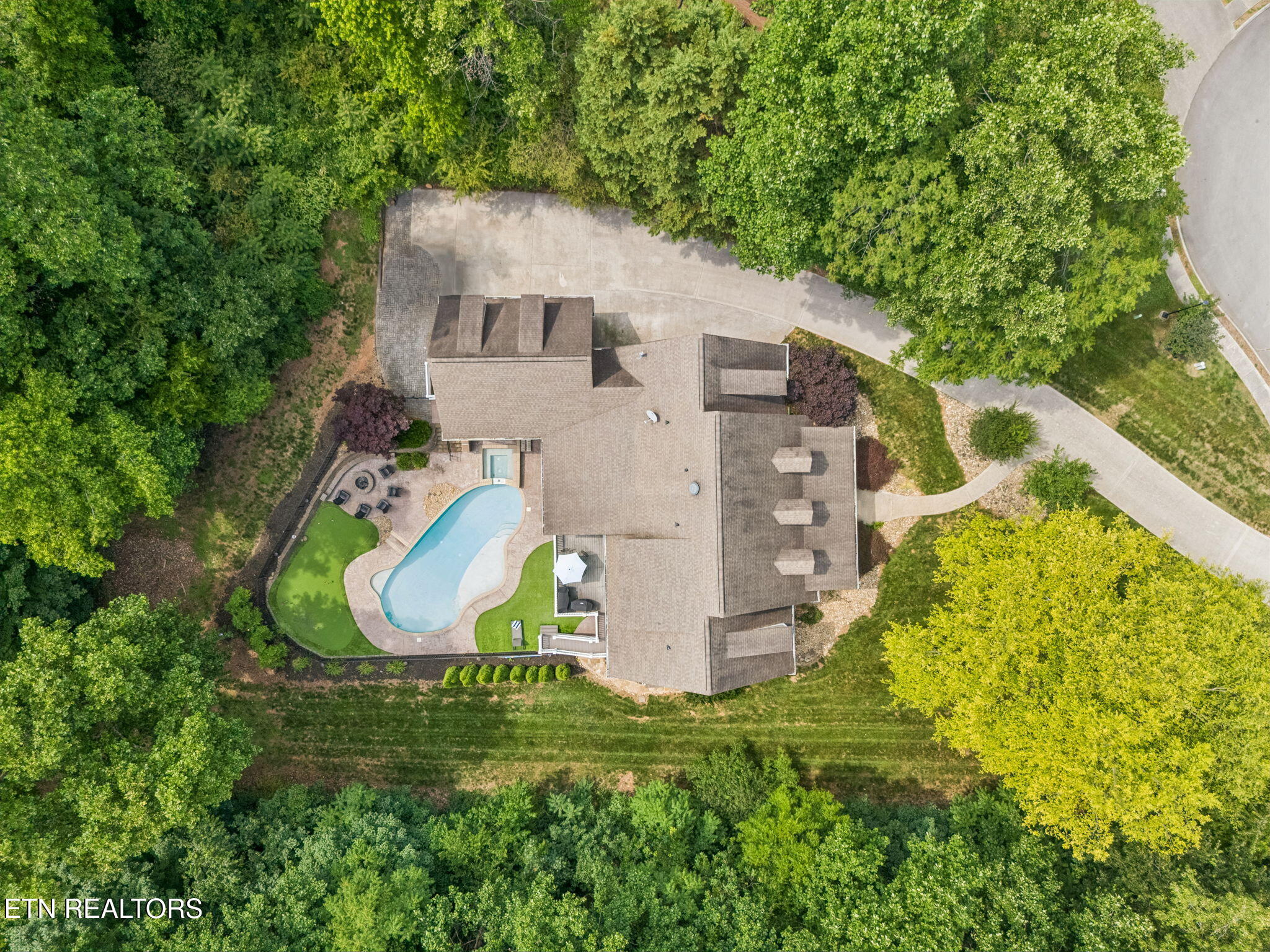609 Commodore Lane Knoxville TN 37934