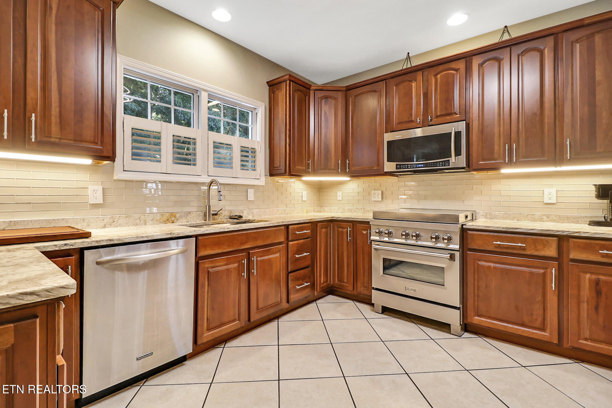 2000 Cascade Falls Lane Knoxville TN 37931