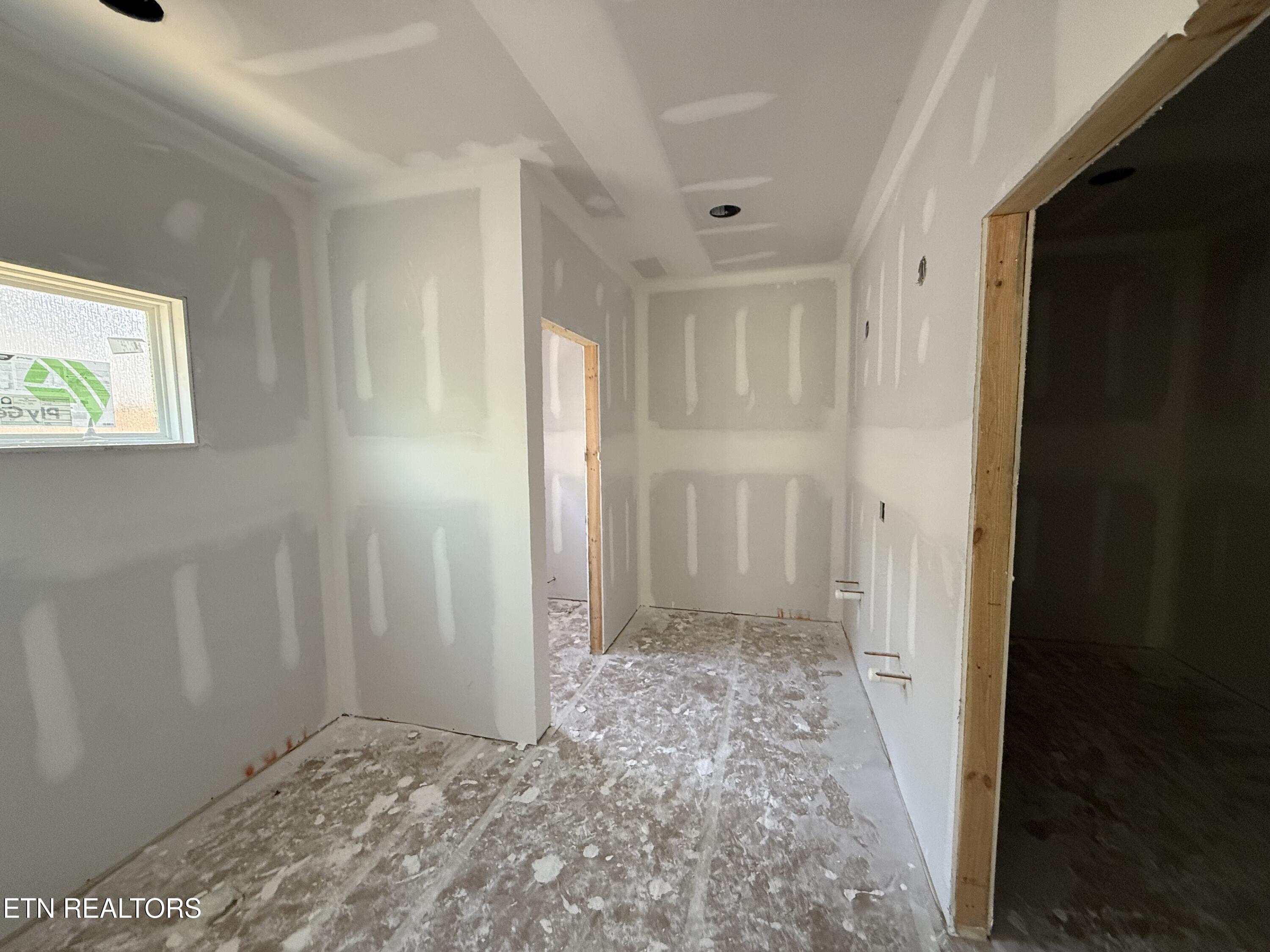 155 Natchez Circle Crossville TN 38558