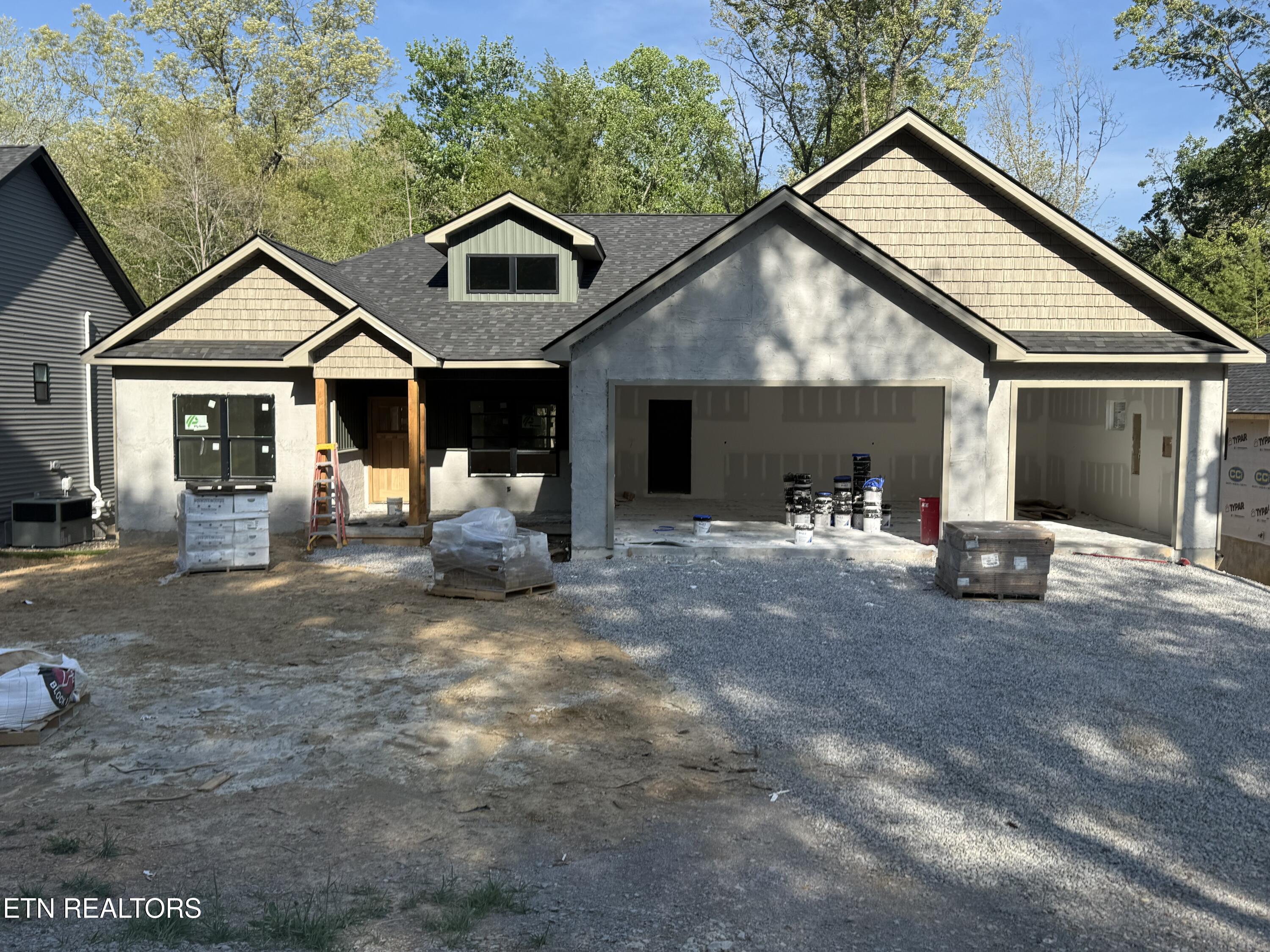 155 Natchez Circle Crossville TN 38558