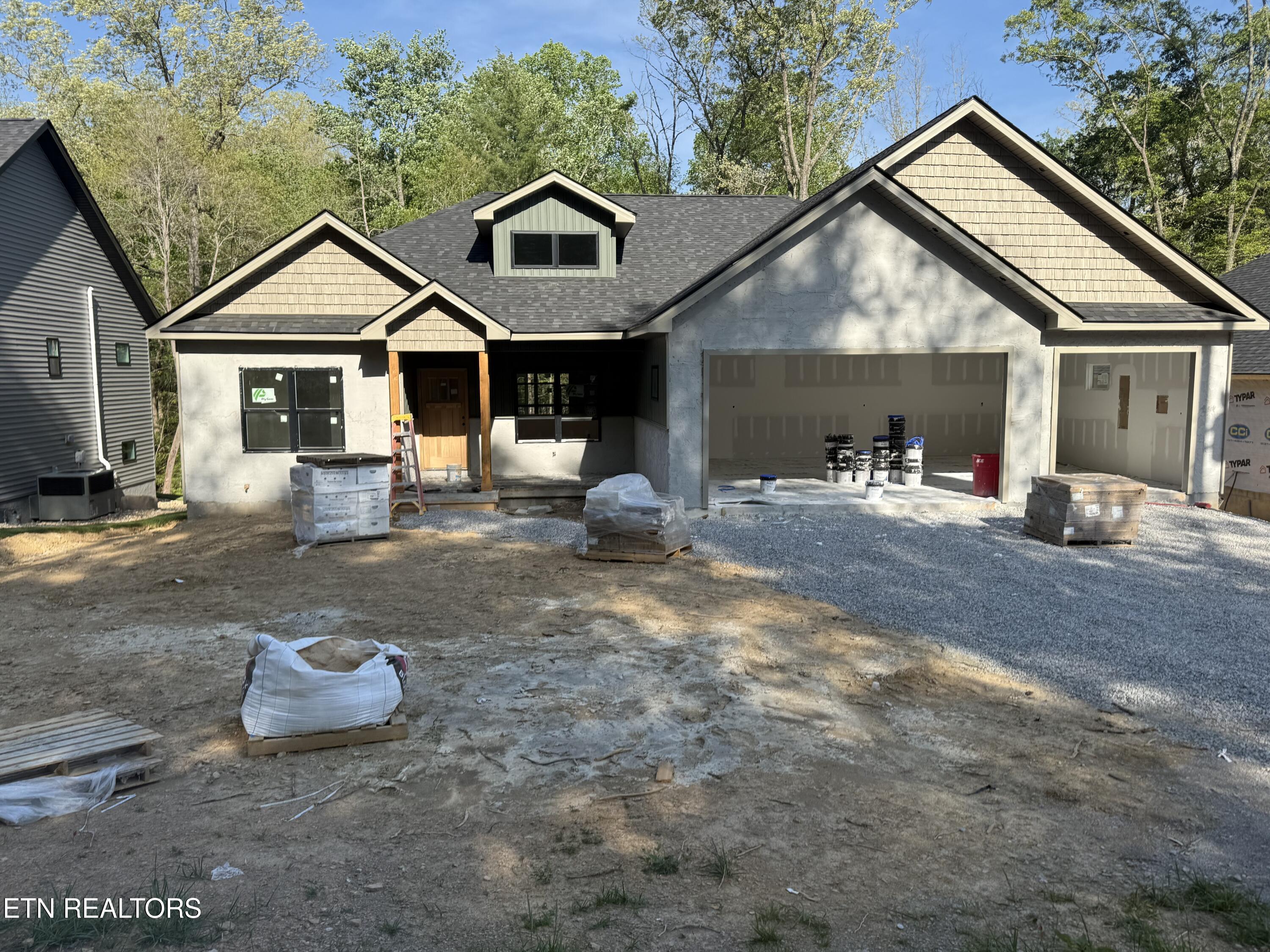 155 Natchez Circle Crossville TN 38558