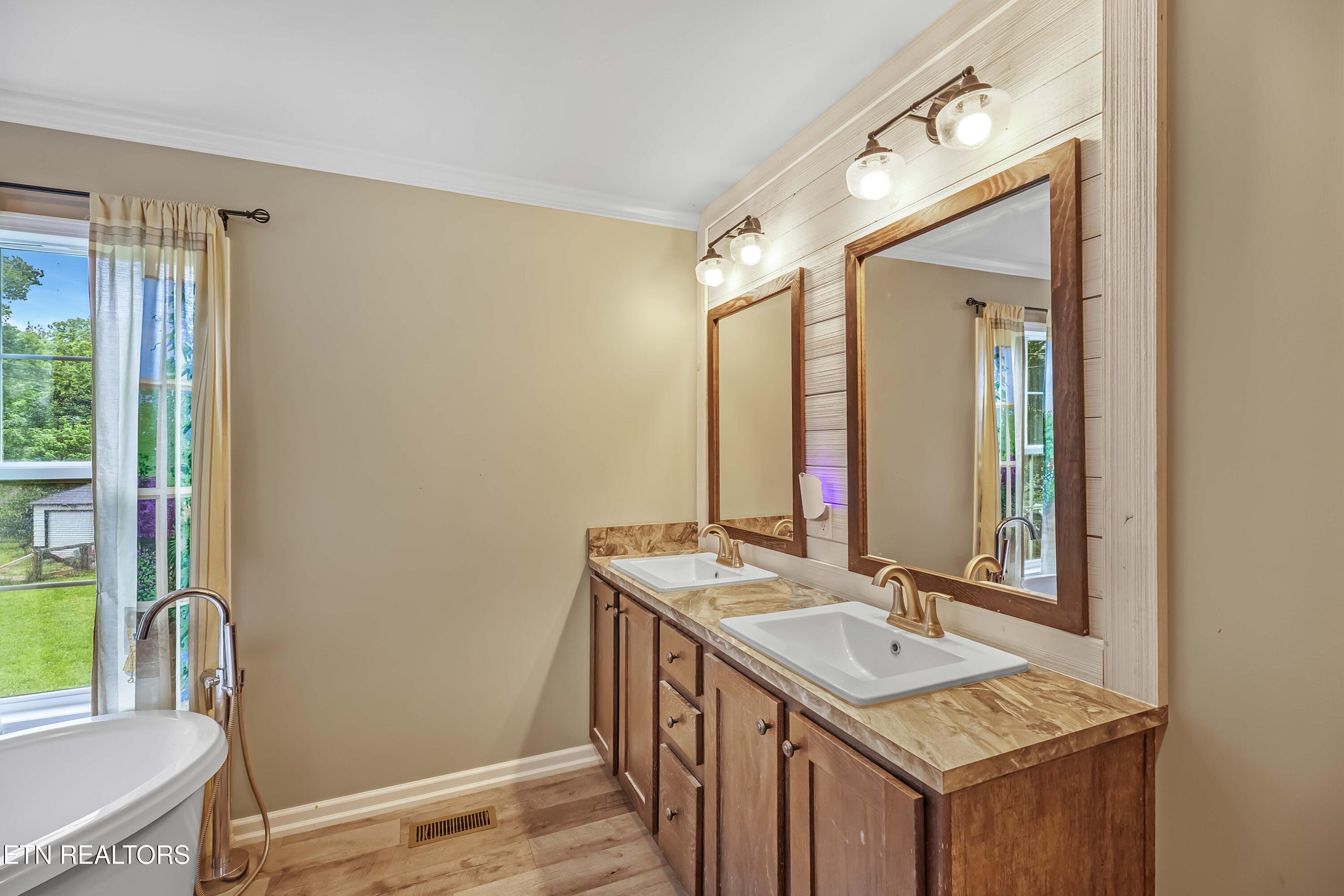 516 Knob Road Vonore TN 37885