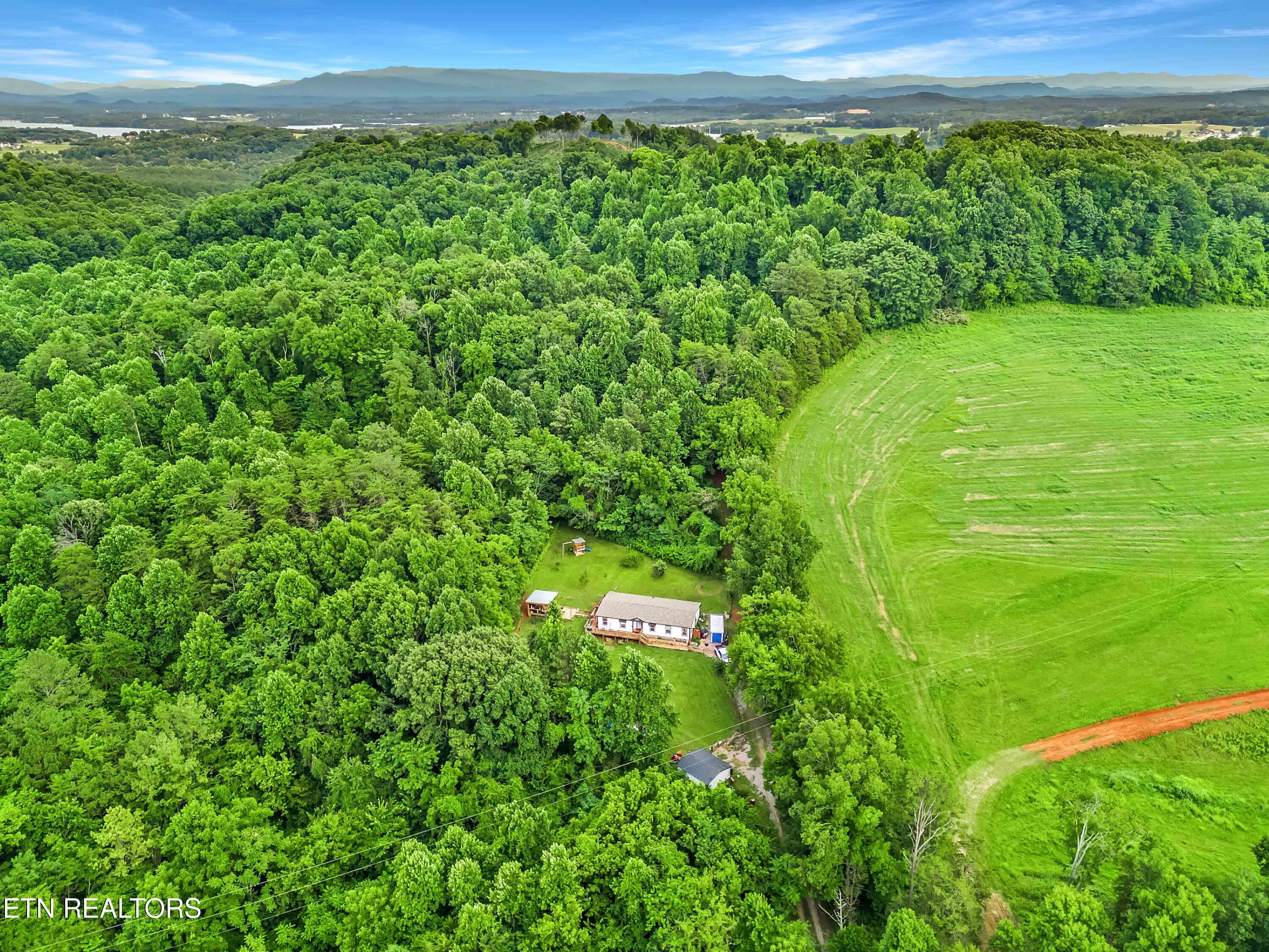 516 Knob Road Vonore TN 37885