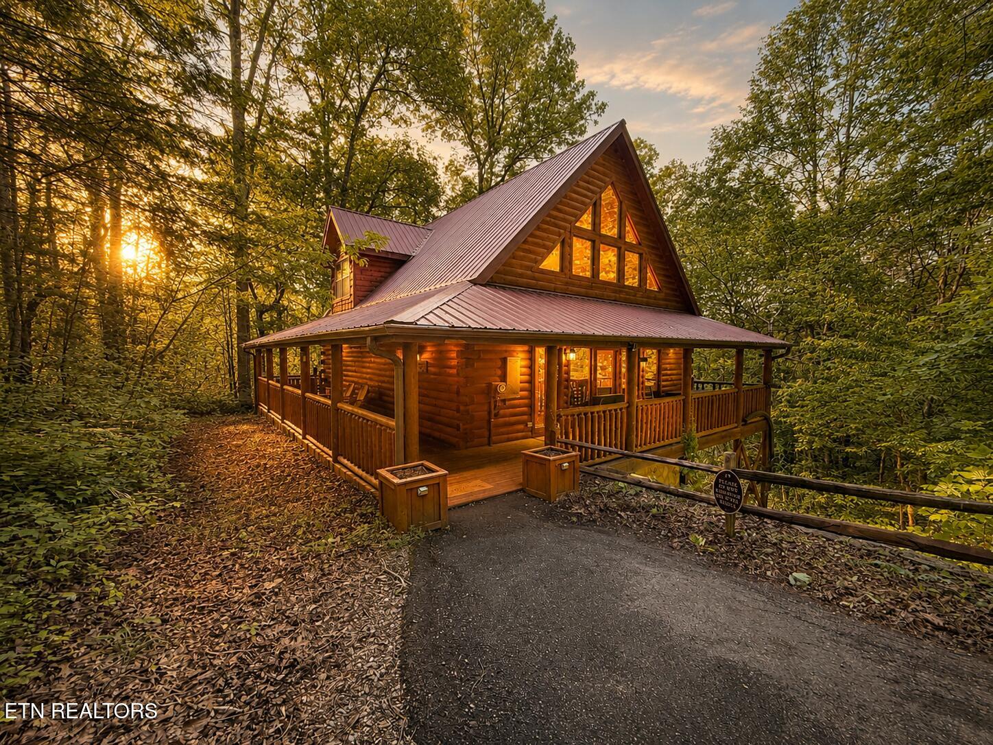 1630 Majestic Oak Way Sevierville TN 37876